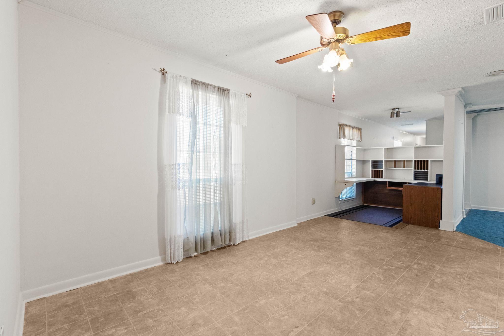 695 Woods Rd