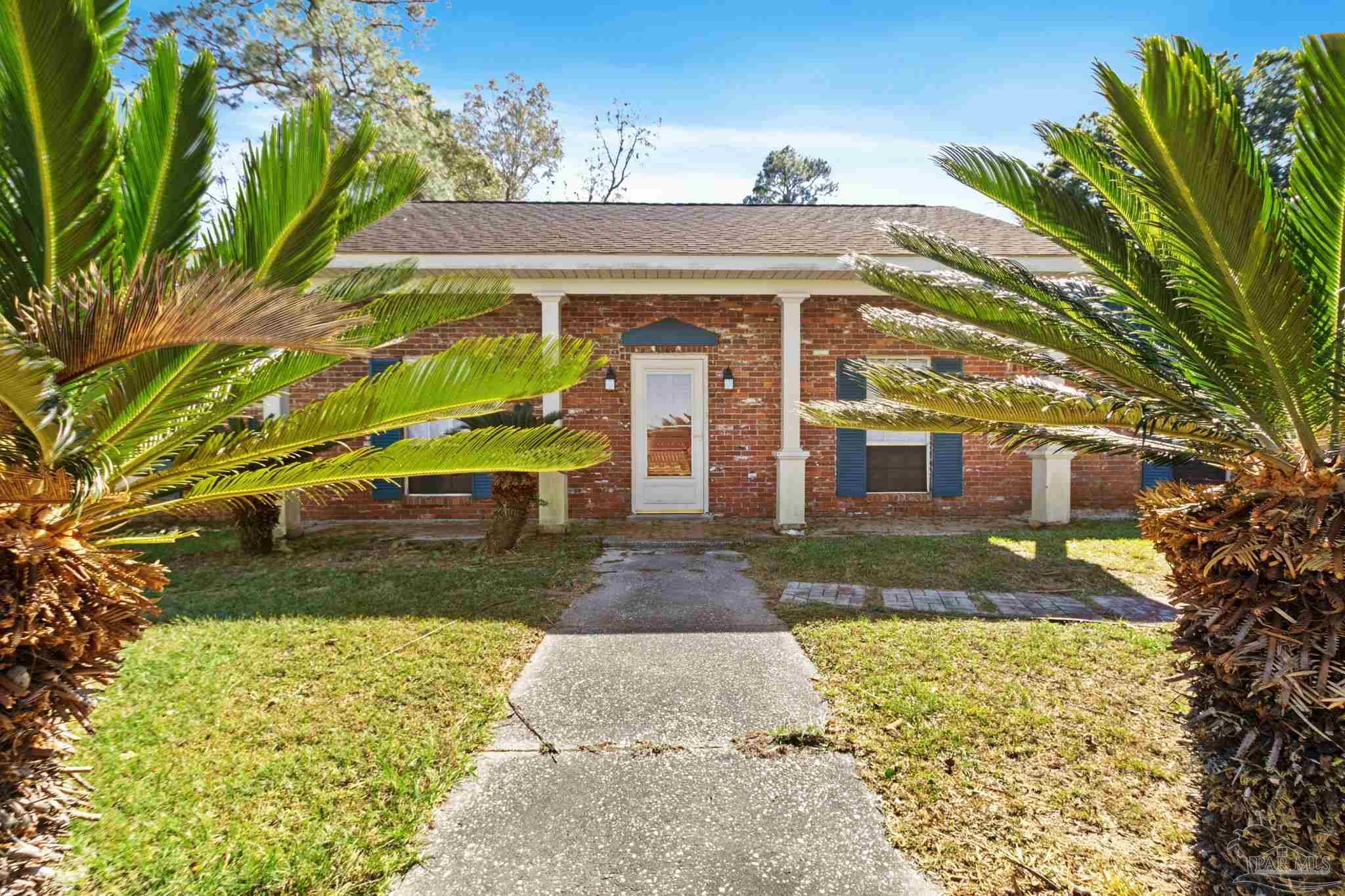 695 Woods Rd