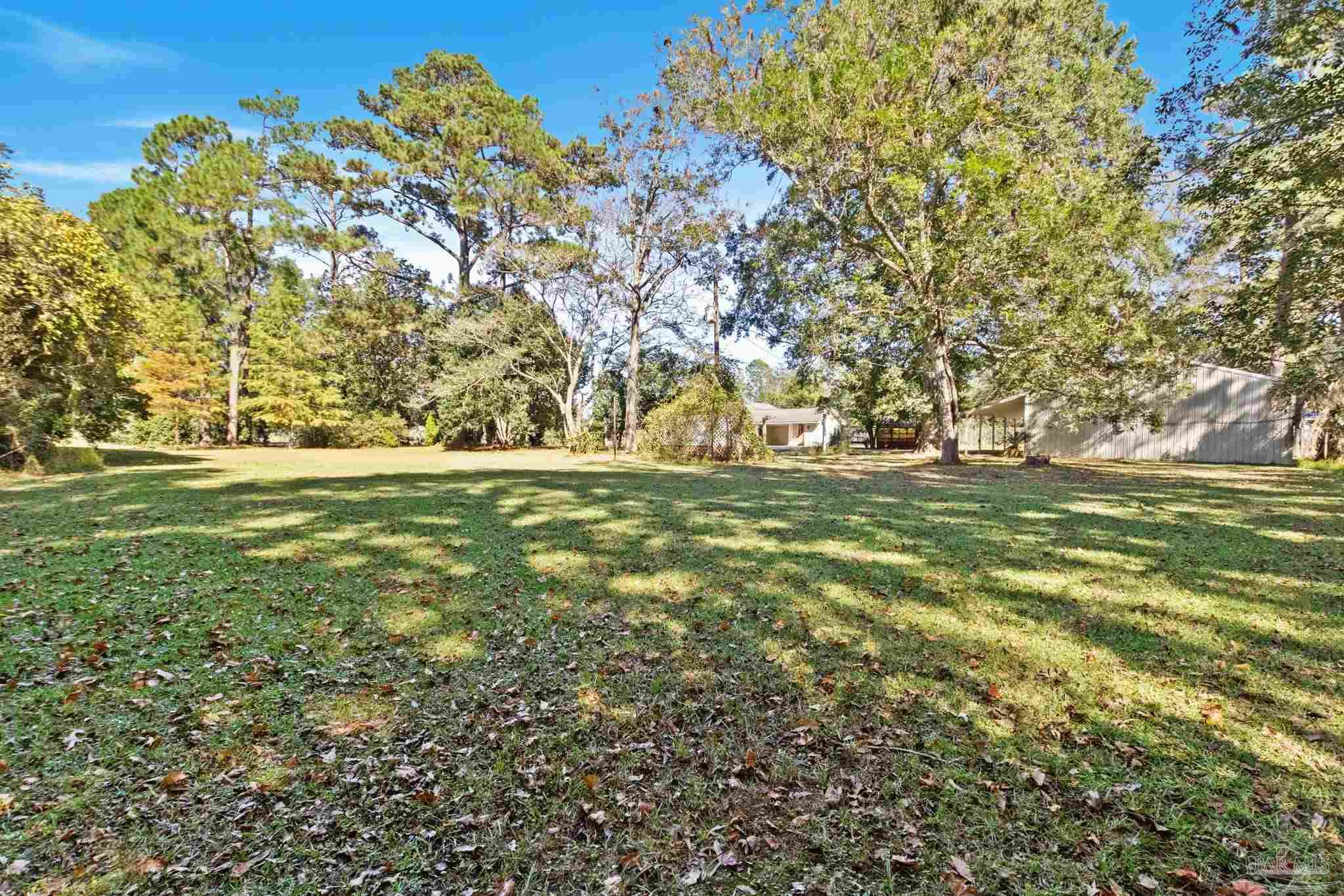695 Woods Rd
