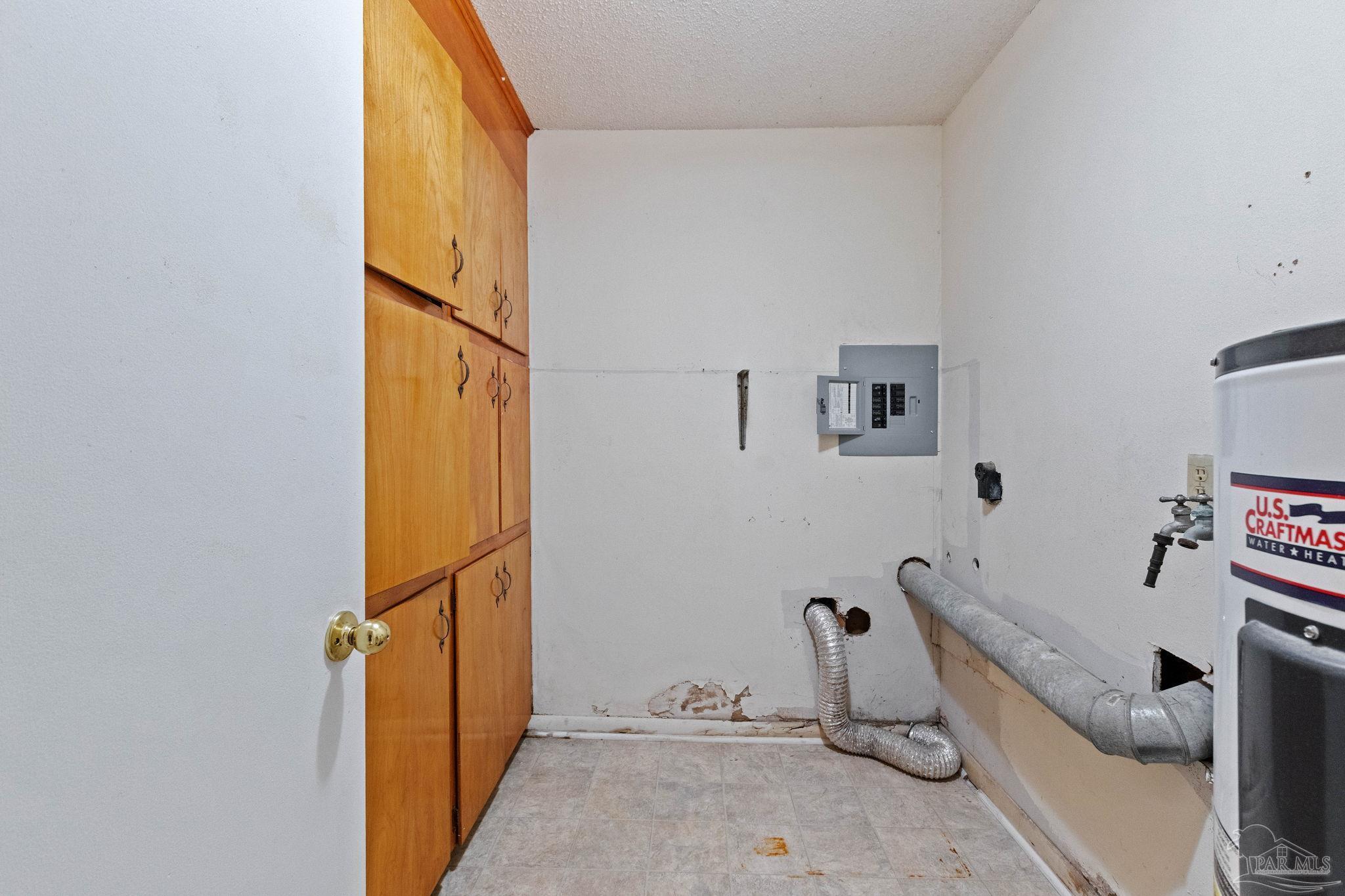 695 Woods Rd