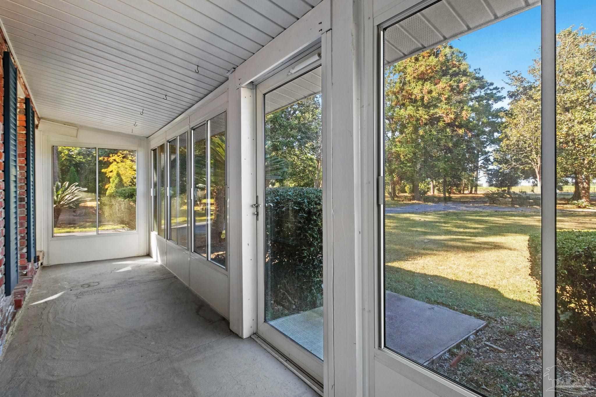 695 Woods Rd