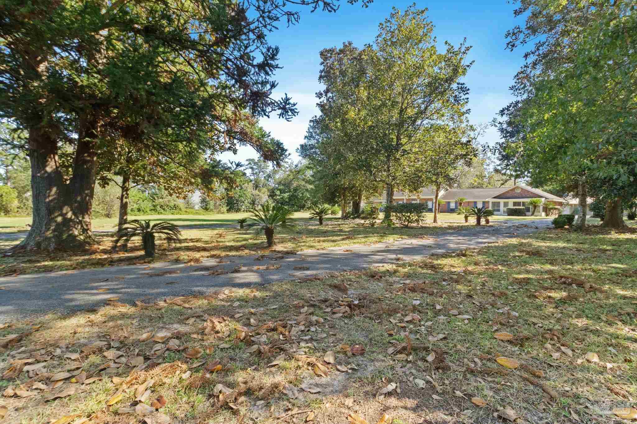 695 Woods Rd