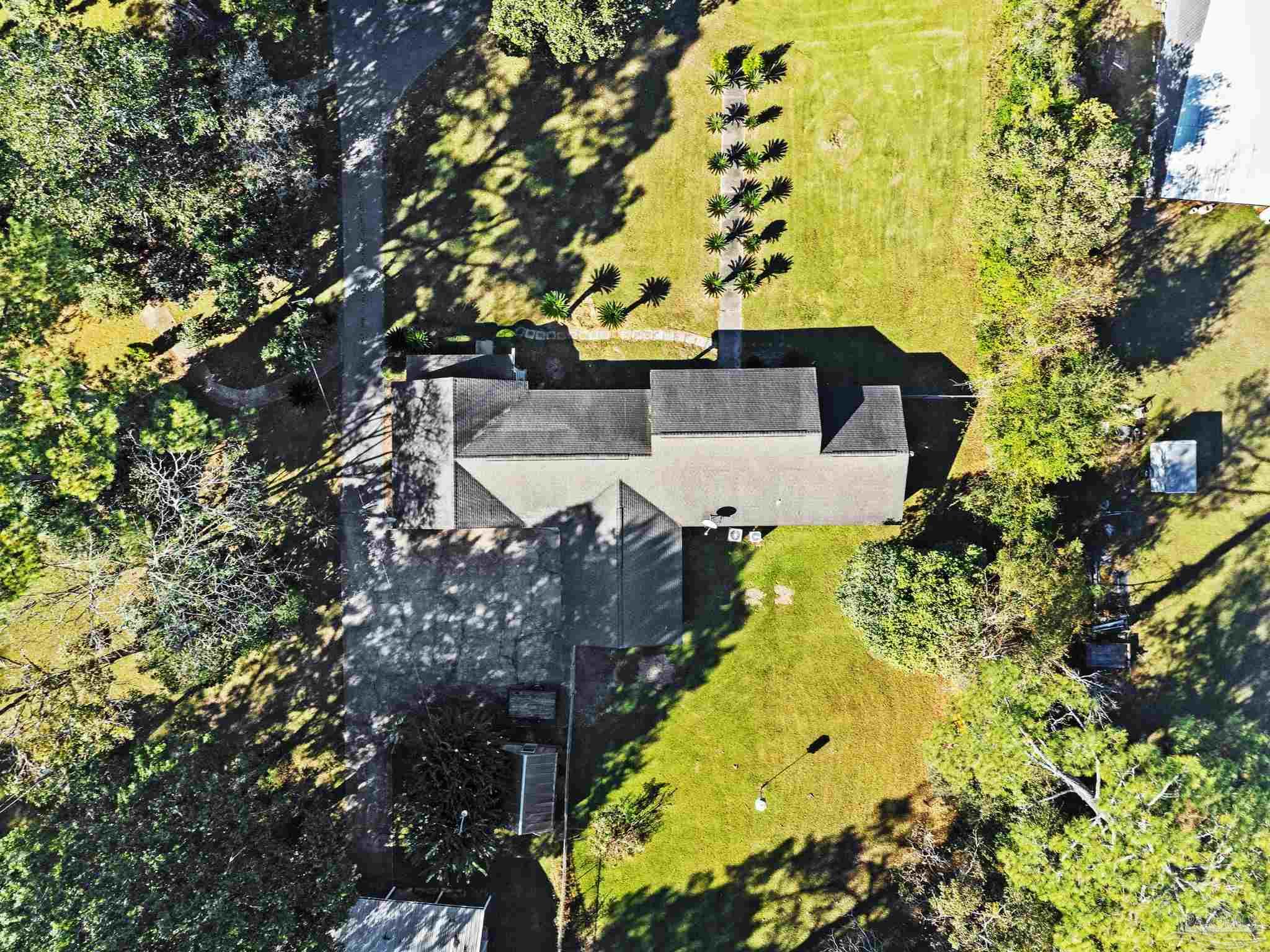 695 Woods Rd
