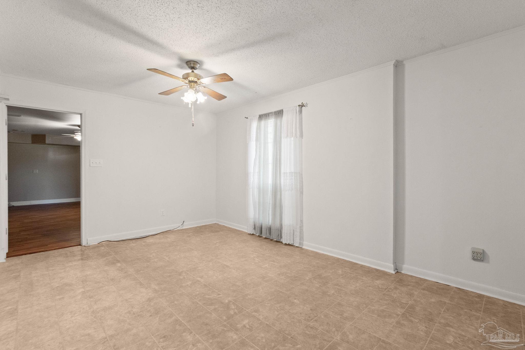 695 Woods Rd