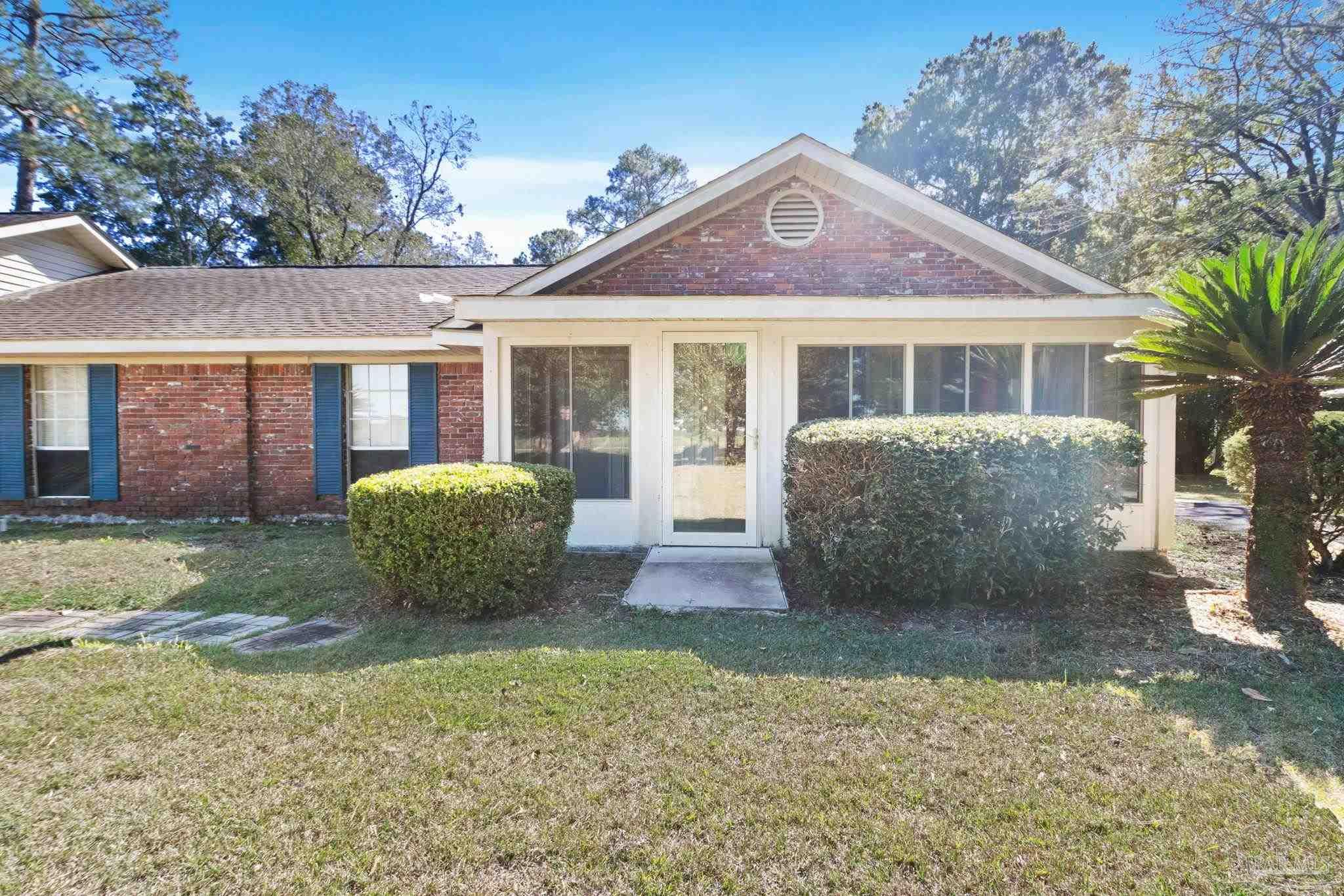 695 Woods Rd