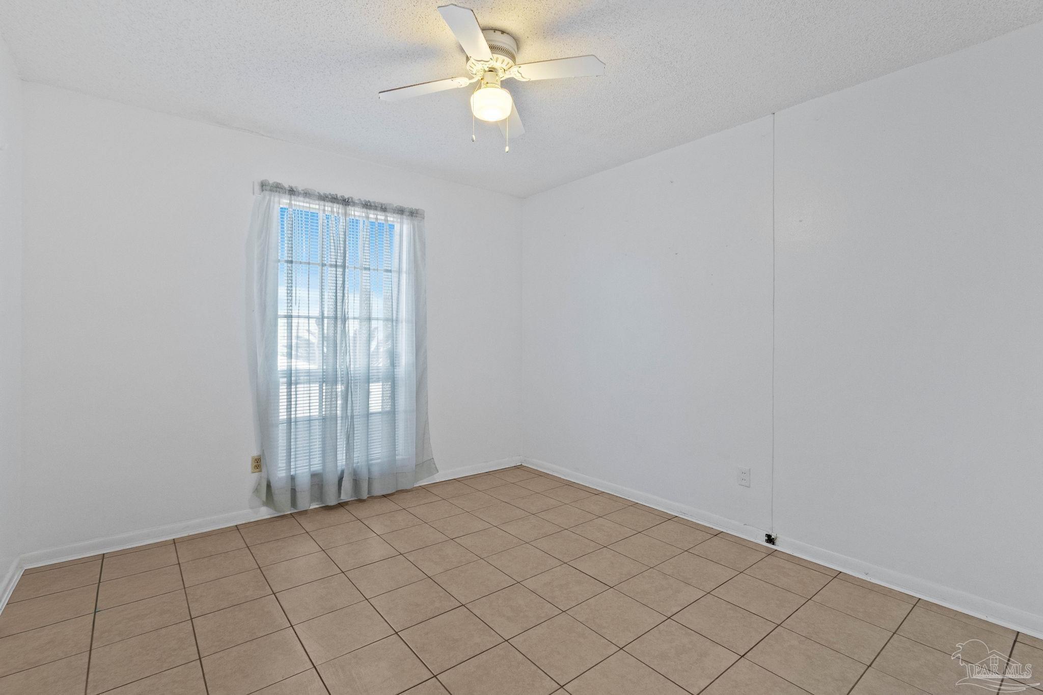 695 Woods Rd