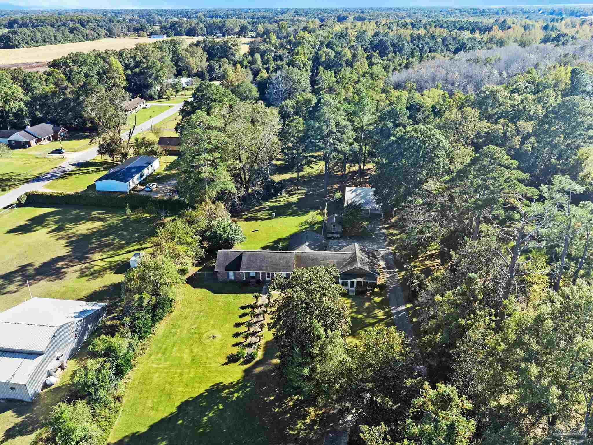 695 Woods Rd