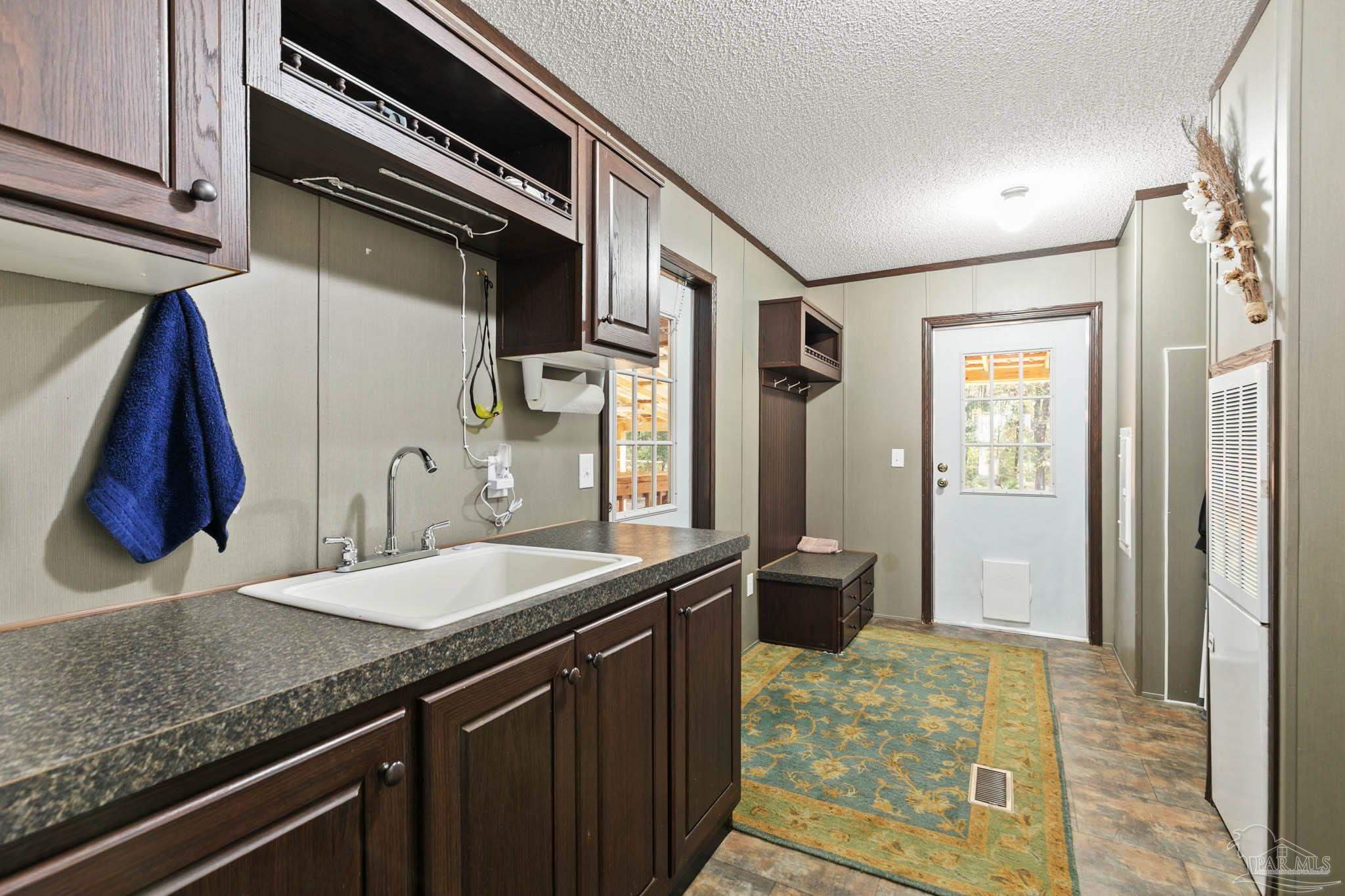 289 Blackwell Ln
