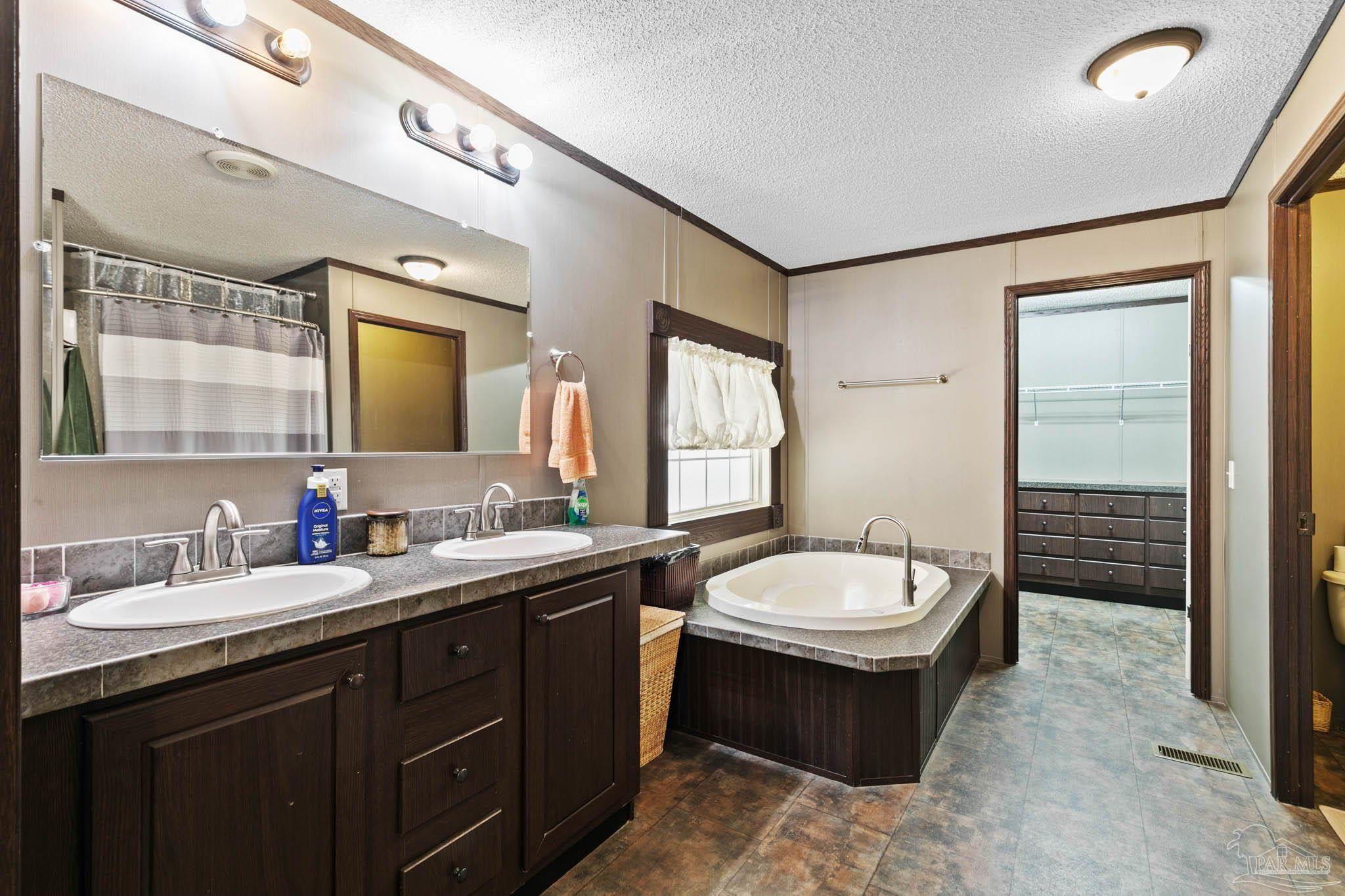 289 Blackwell Ln