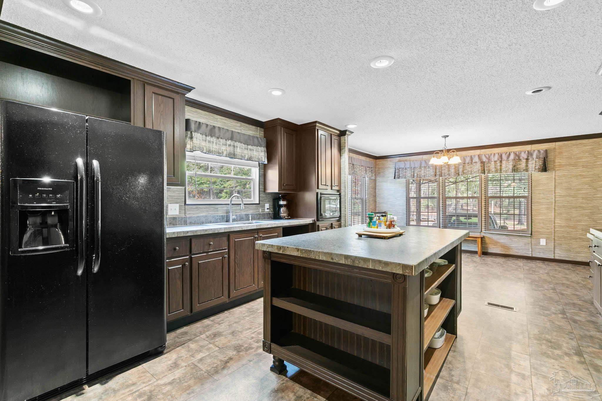 289 Blackwell Ln
