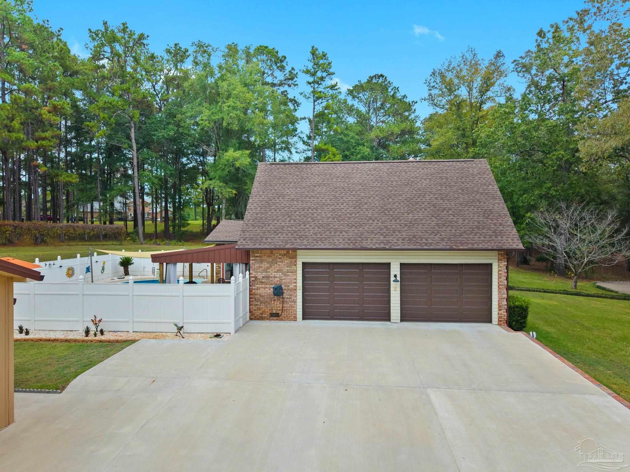 560 Veterans Dr