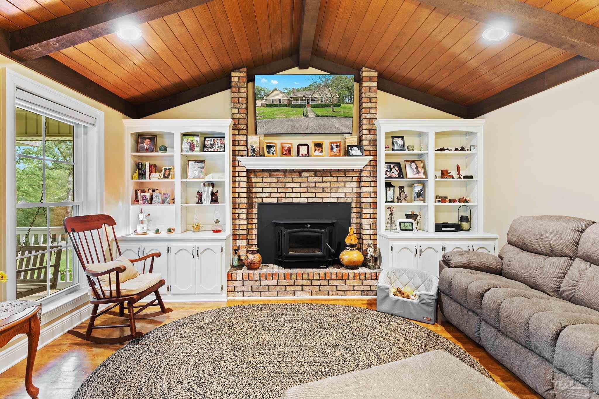 560 Veterans Dr