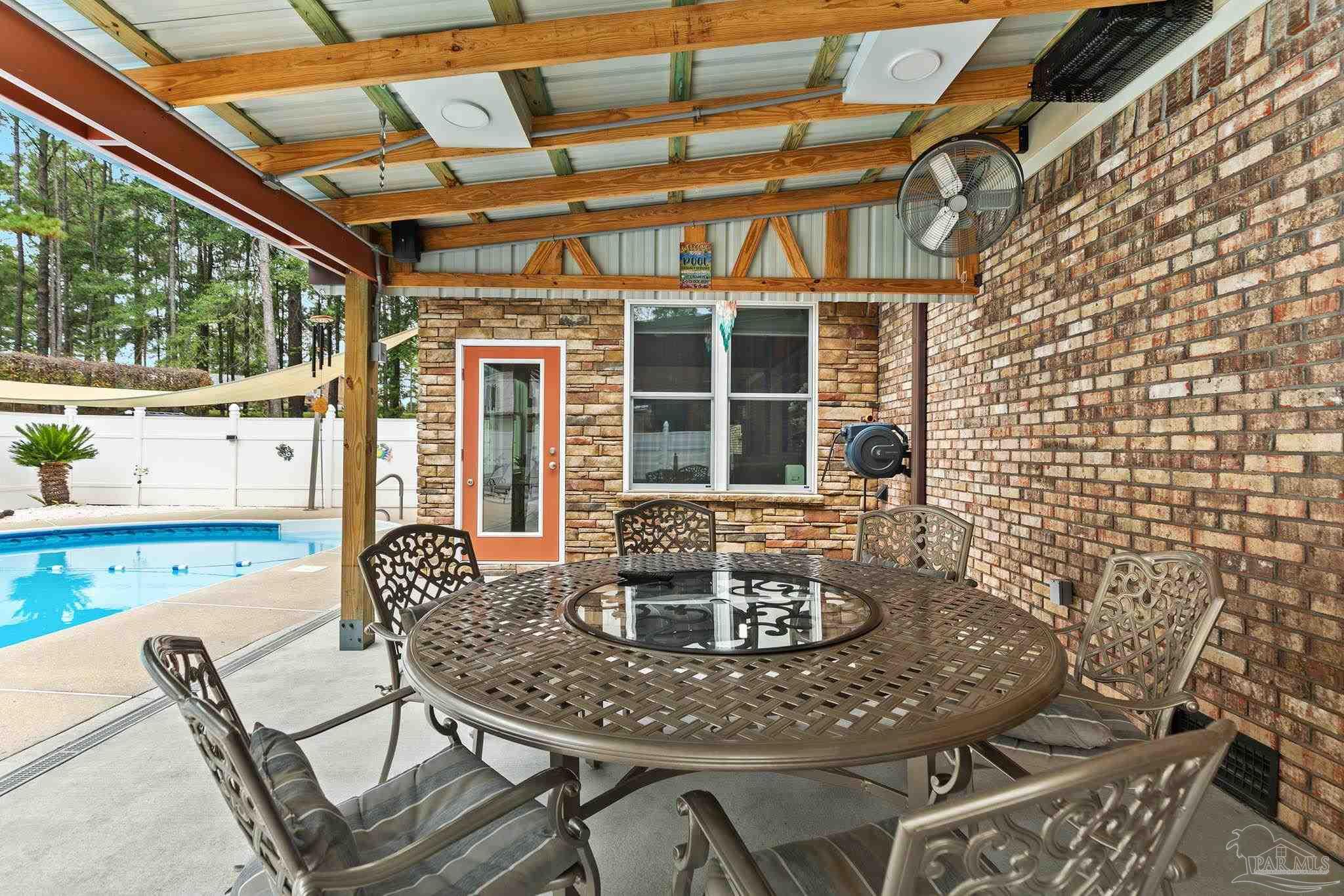 560 Veterans Dr