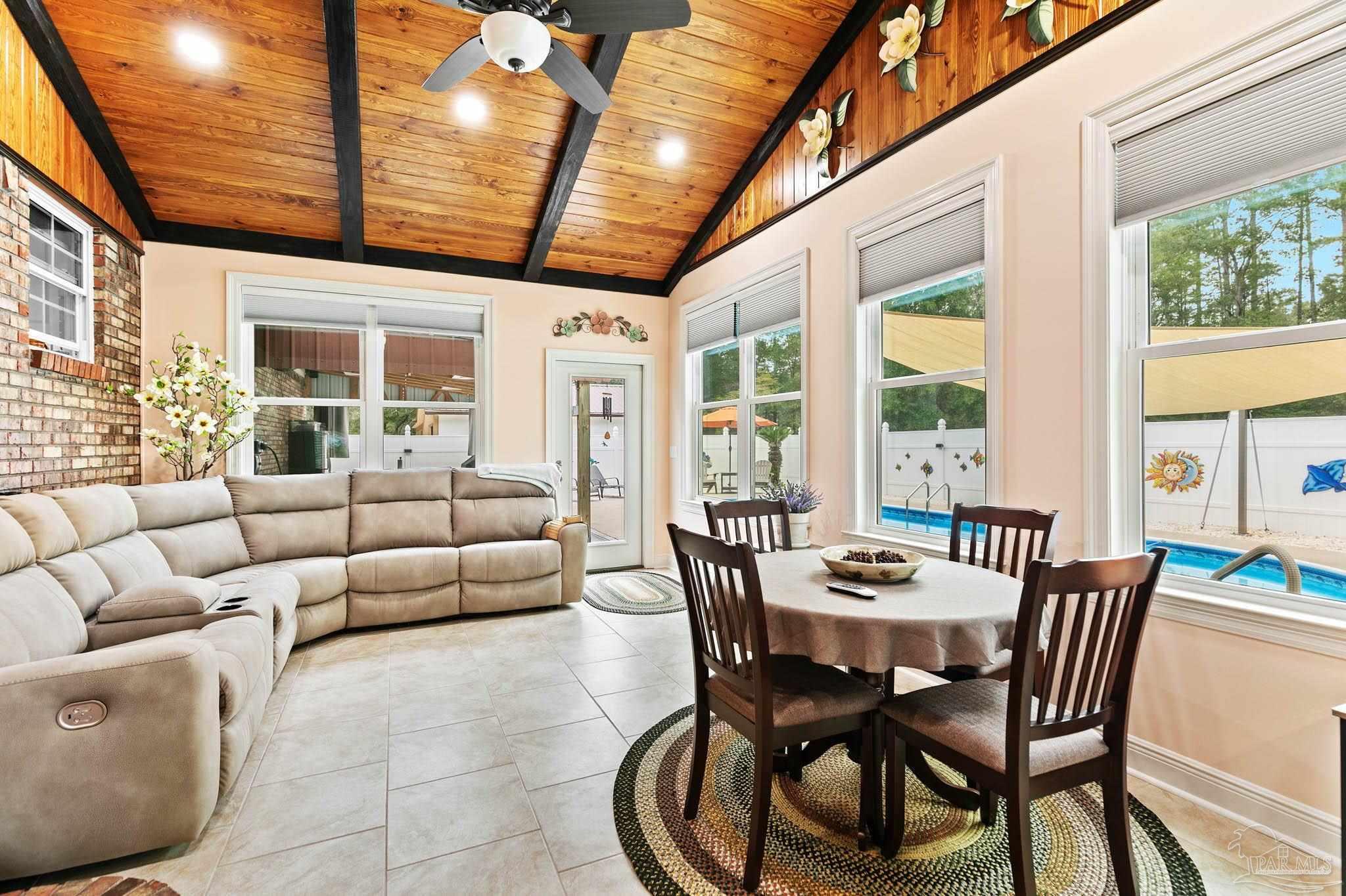 560 Veterans Dr