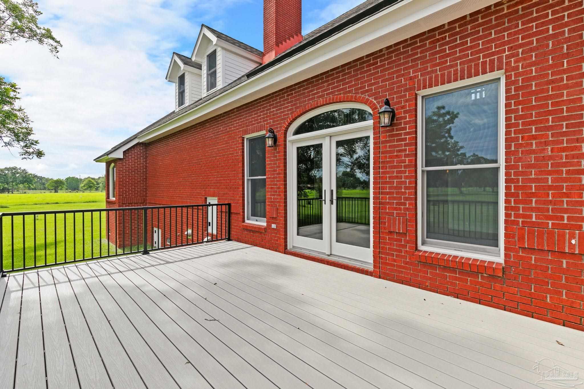 1144 Airport Rd