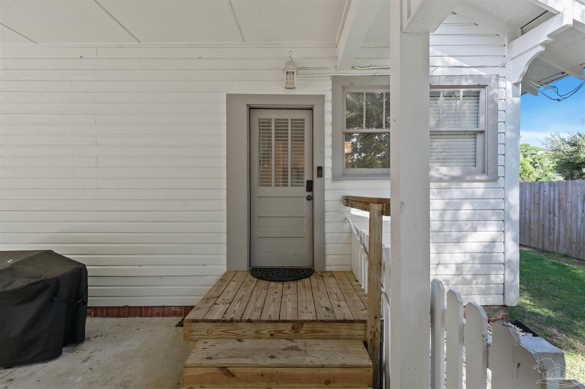 903 S Pensacola Ave