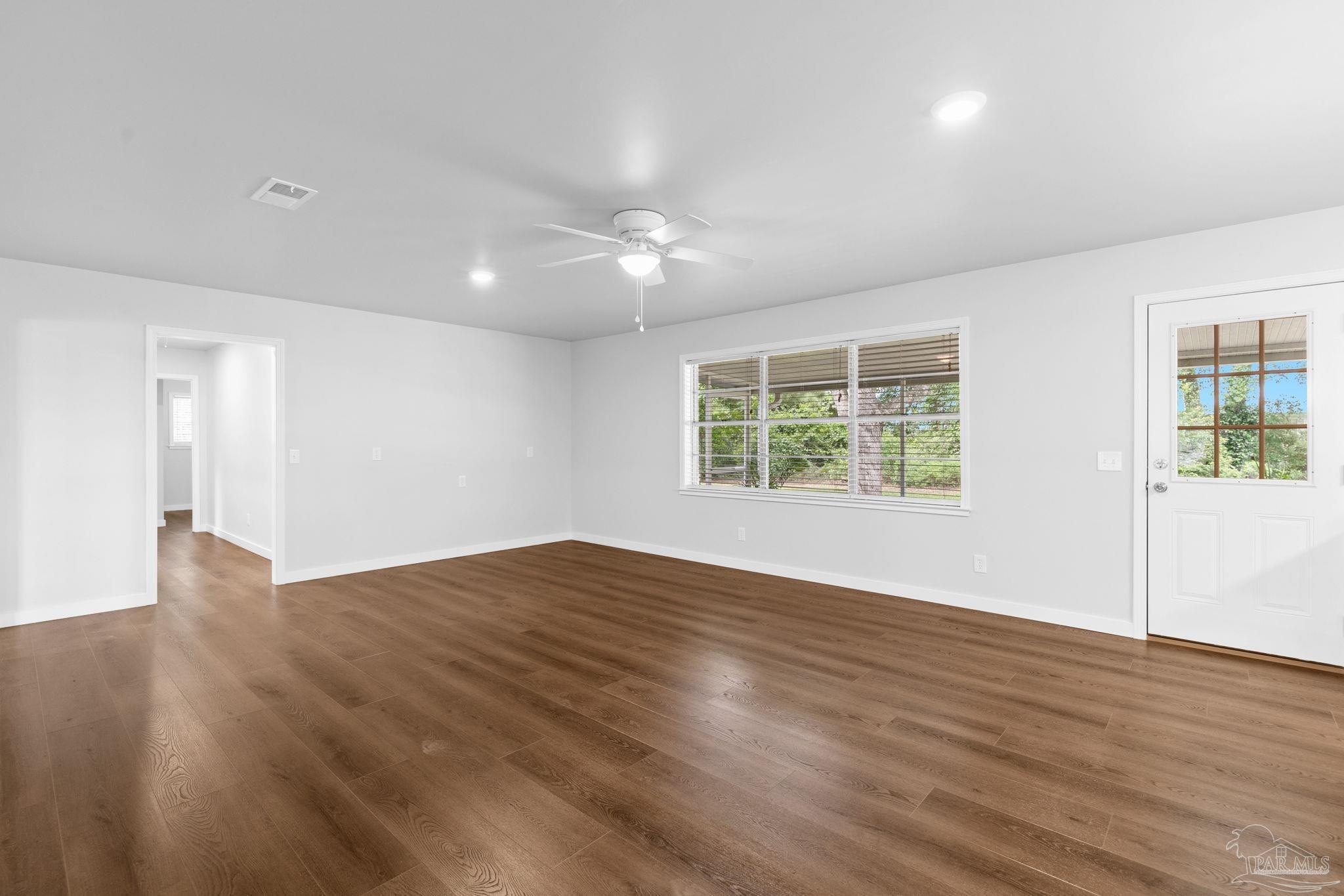 207 14th Ave