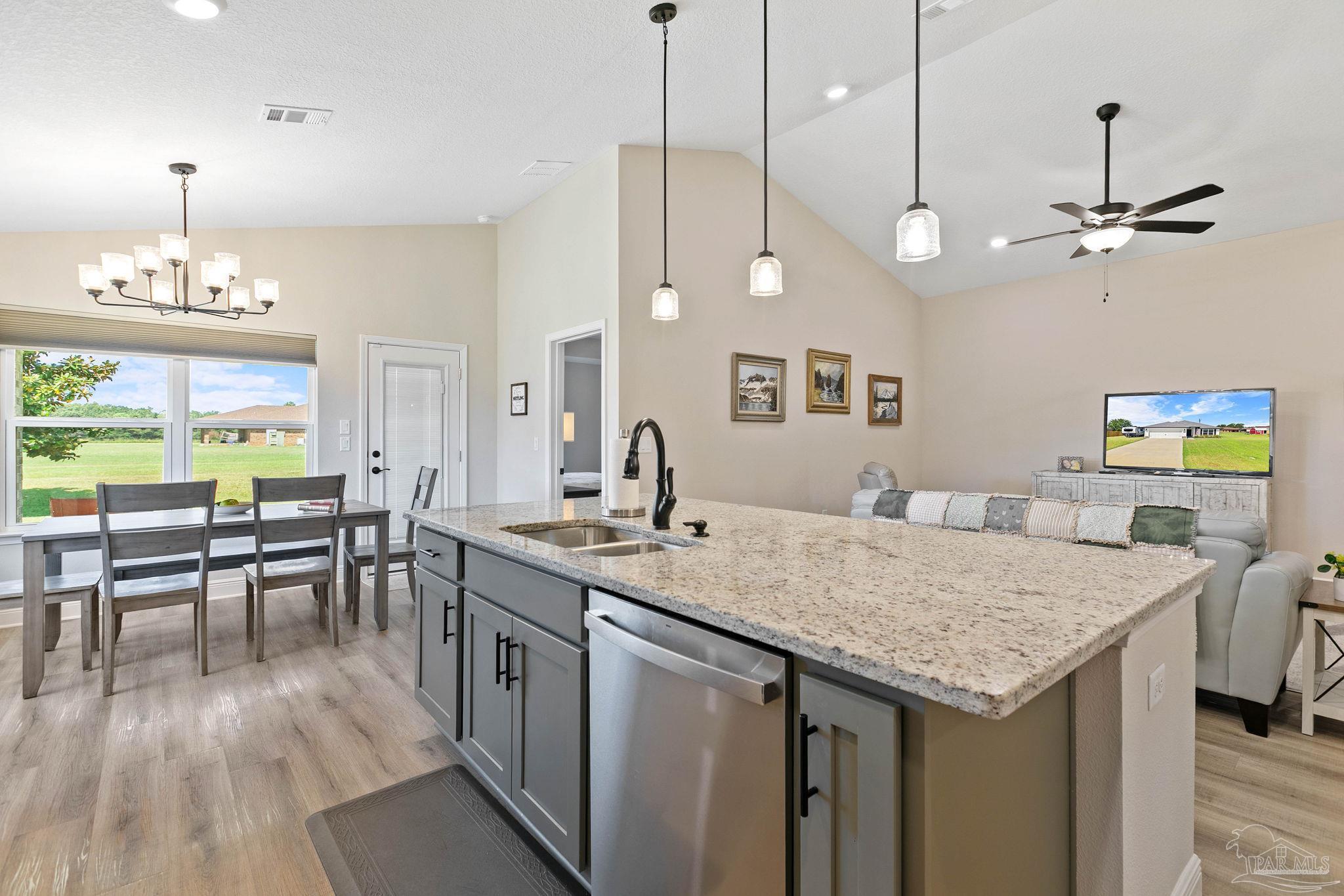 140 Saint Stephens Ct