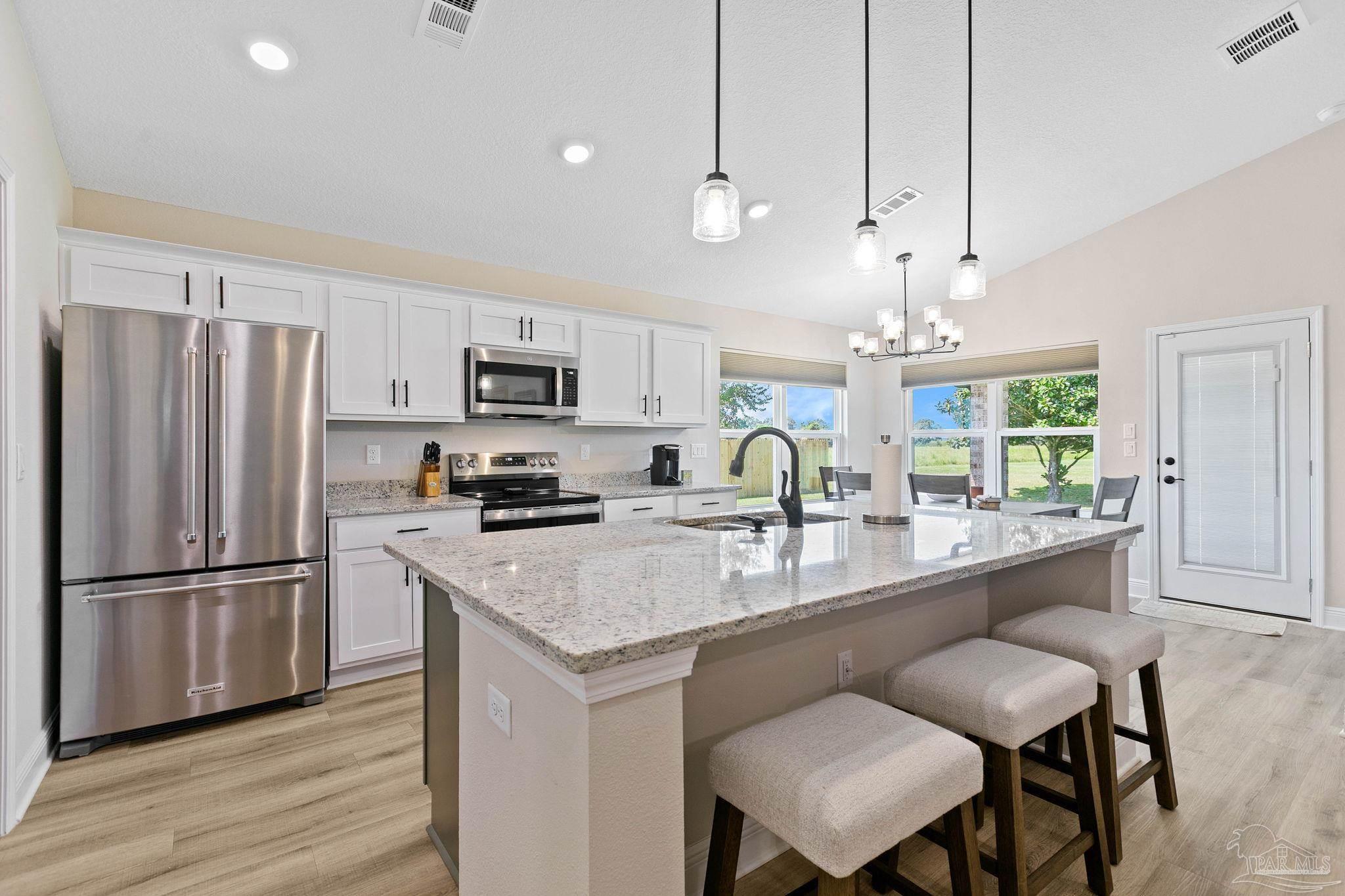 140 Saint Stephens Ct