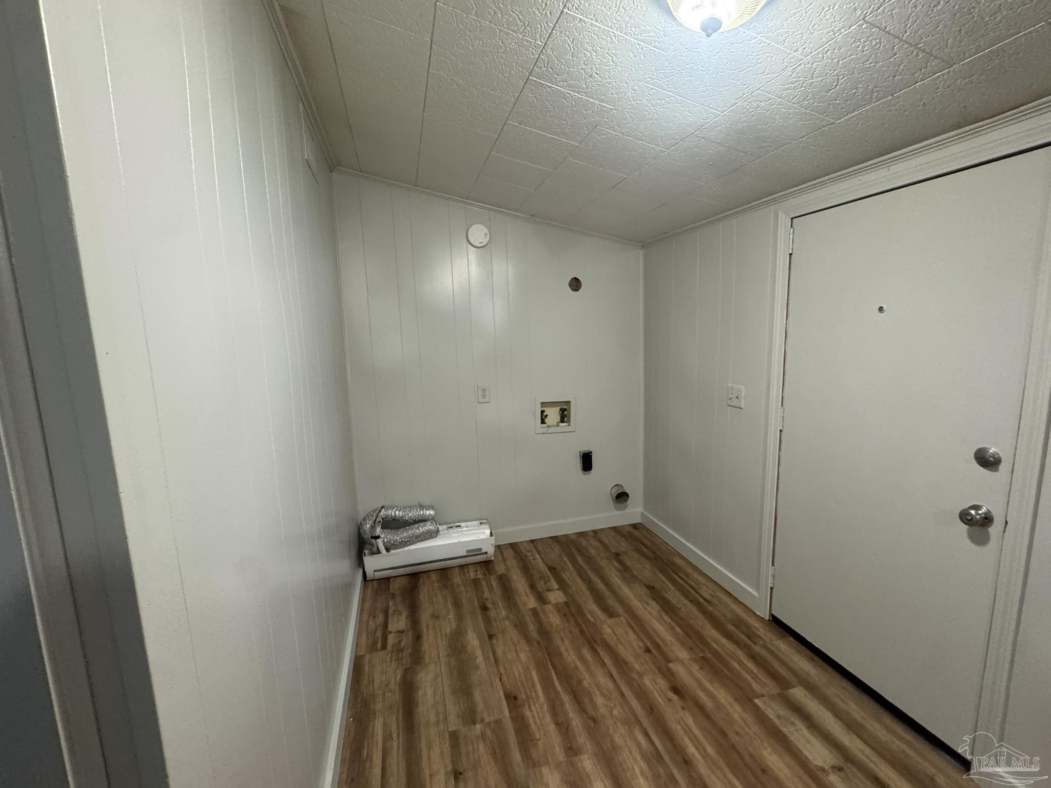 233 Wilson Ave