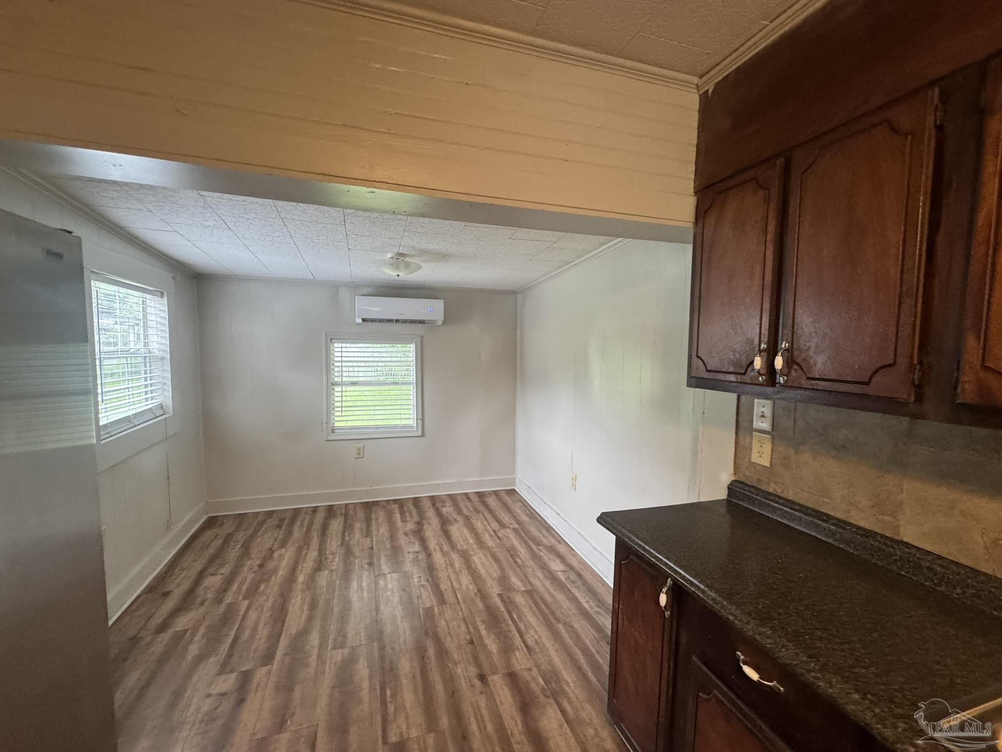 233 Wilson Ave