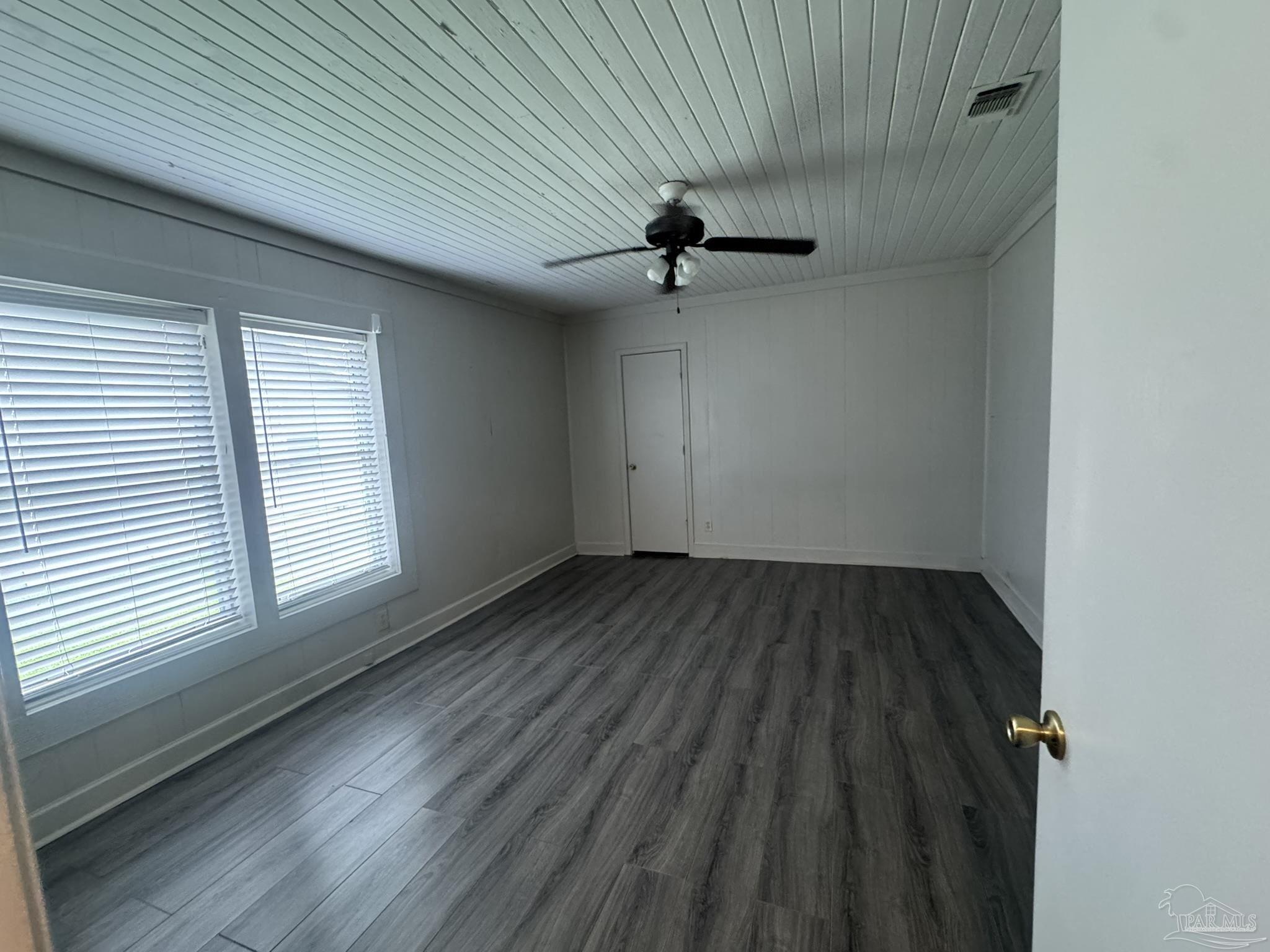 233 Wilson Ave