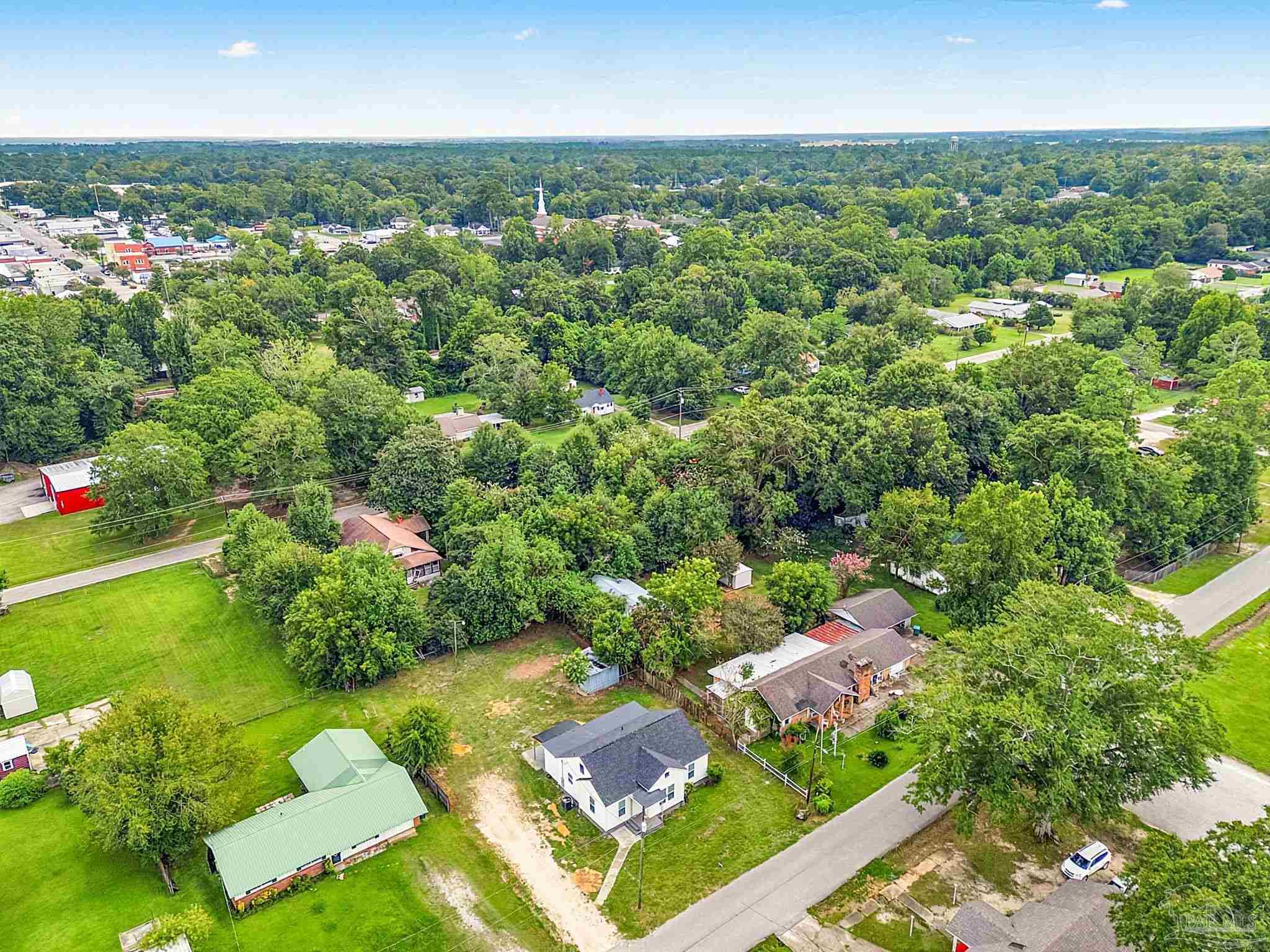 103 Forest Ave