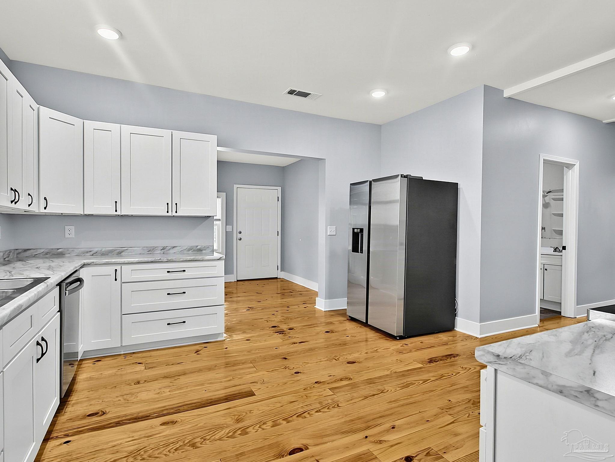 103 Forest Ave