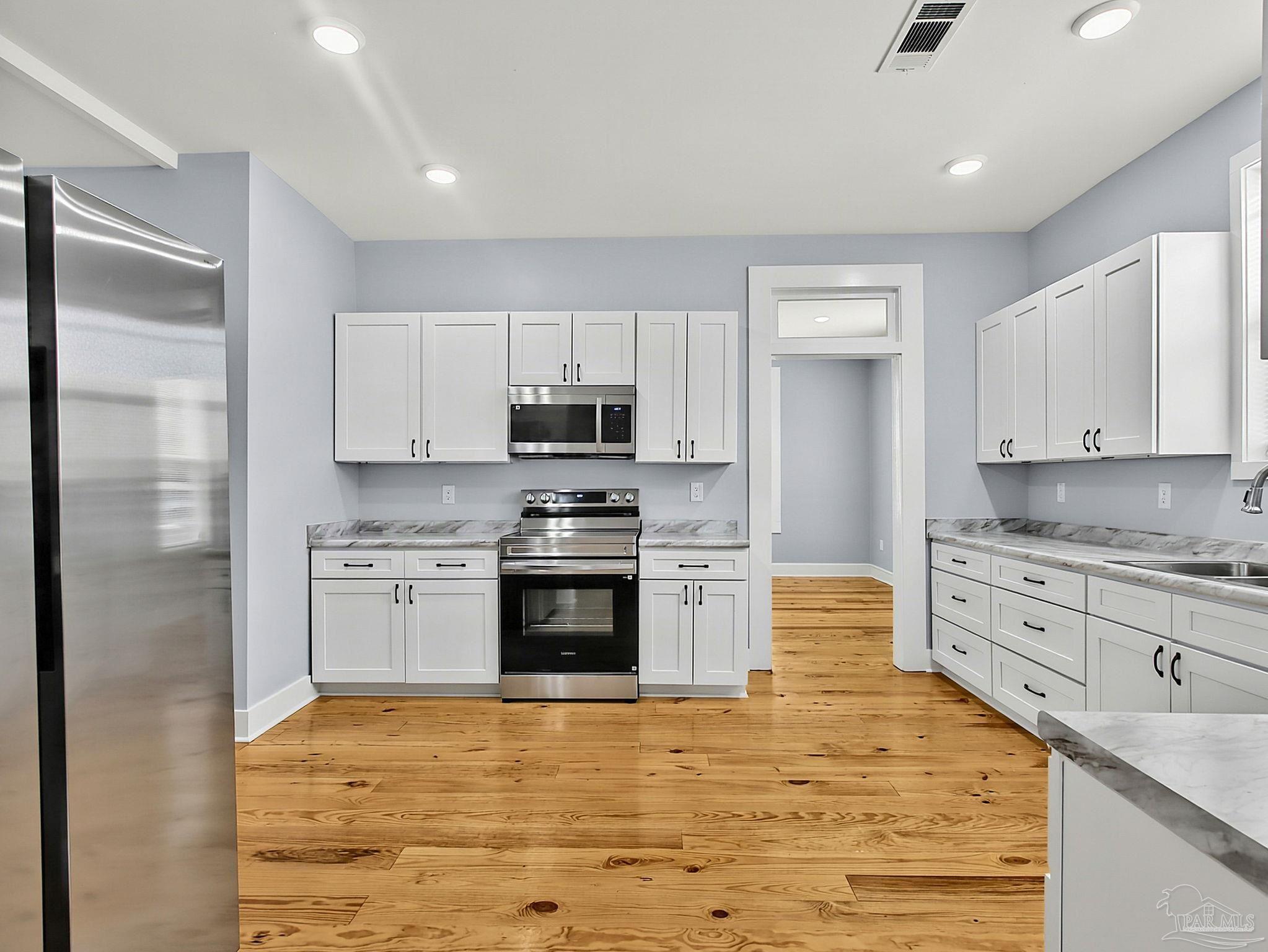 103 Forest Ave
