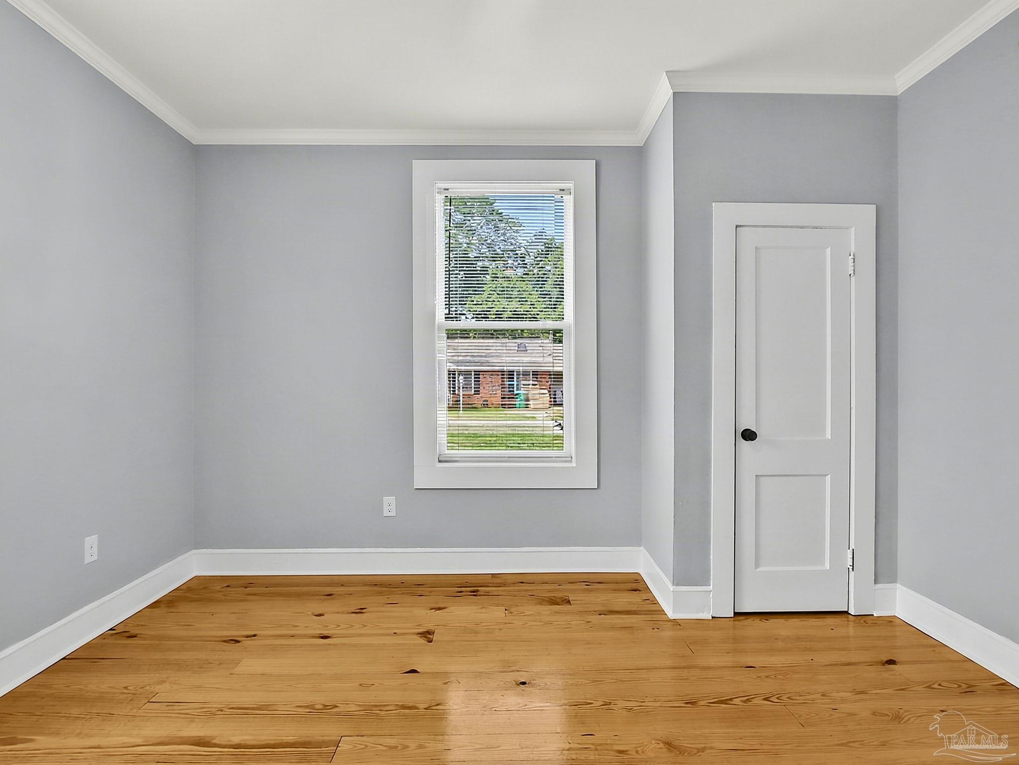 103 Forest Ave