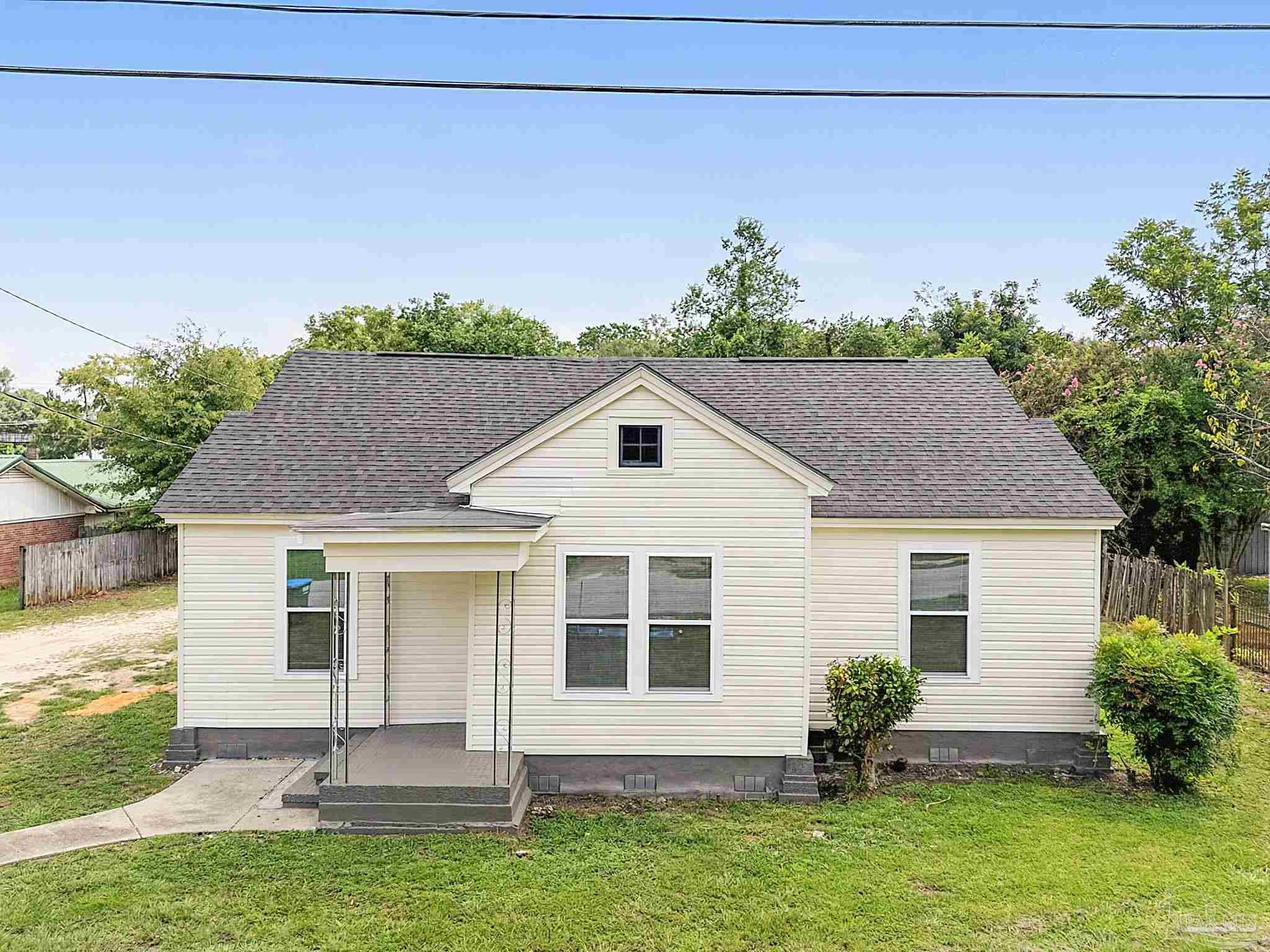 103 Forest Ave
