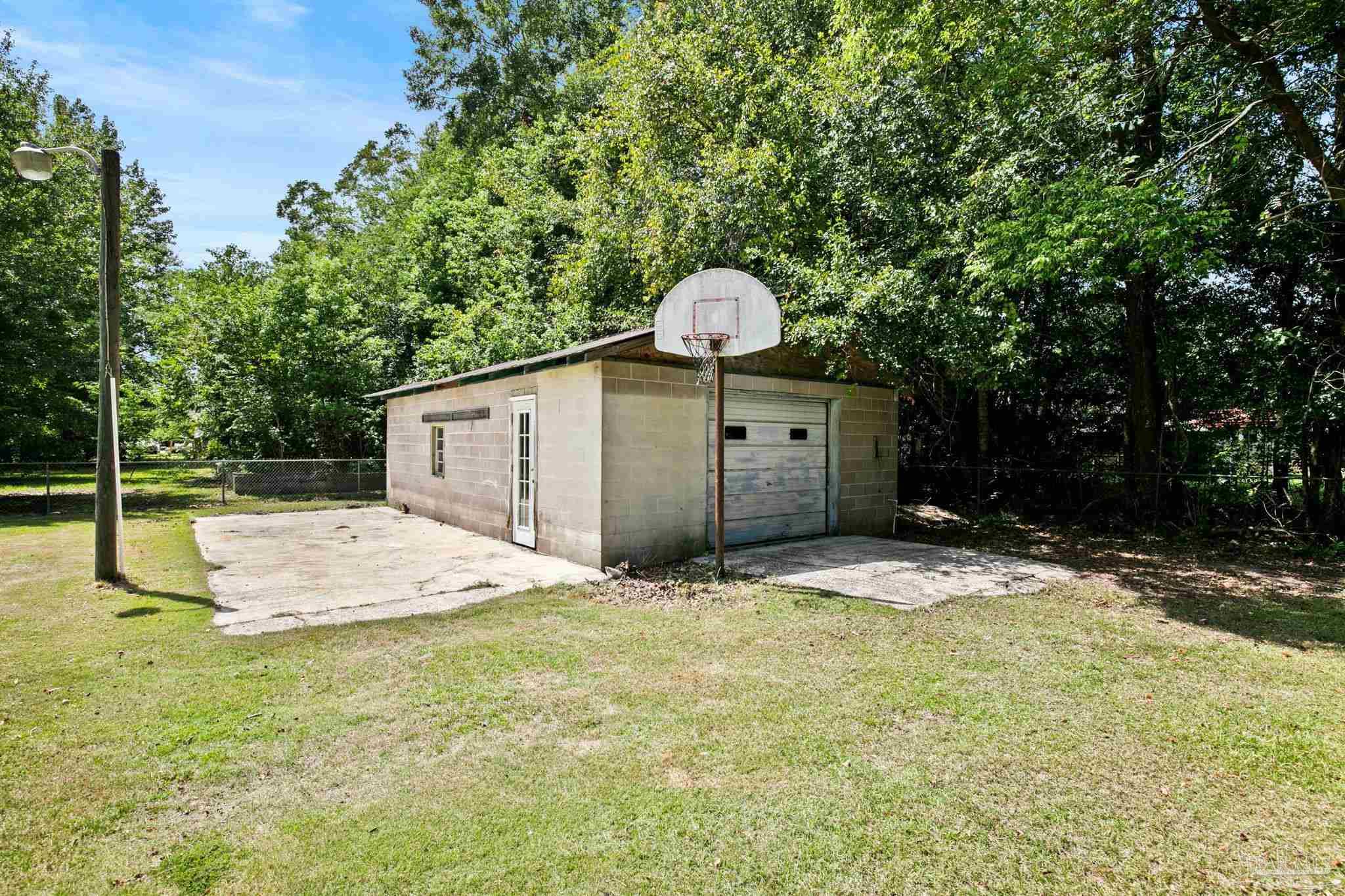 216 6th Ave