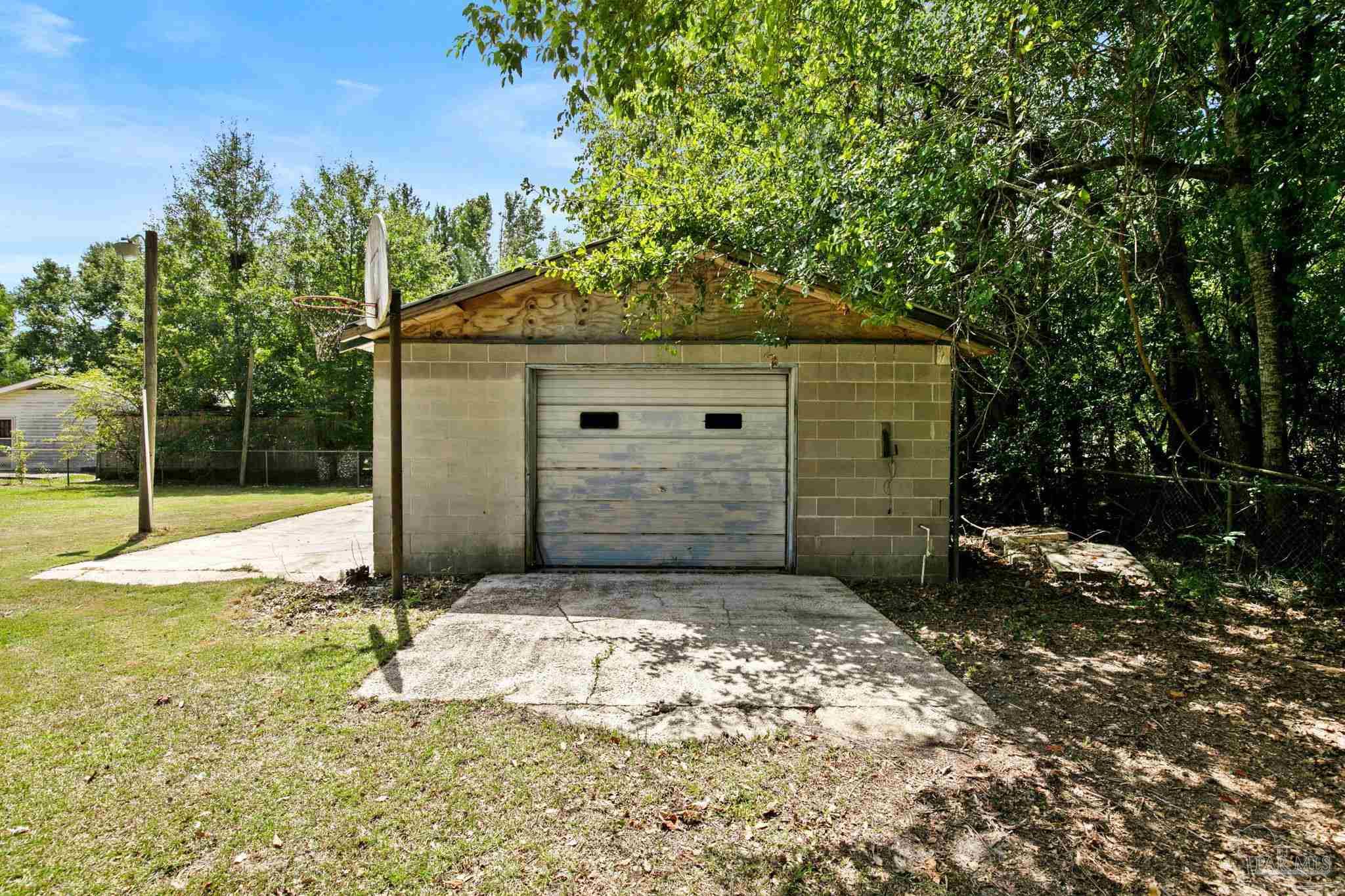 216 6th Ave