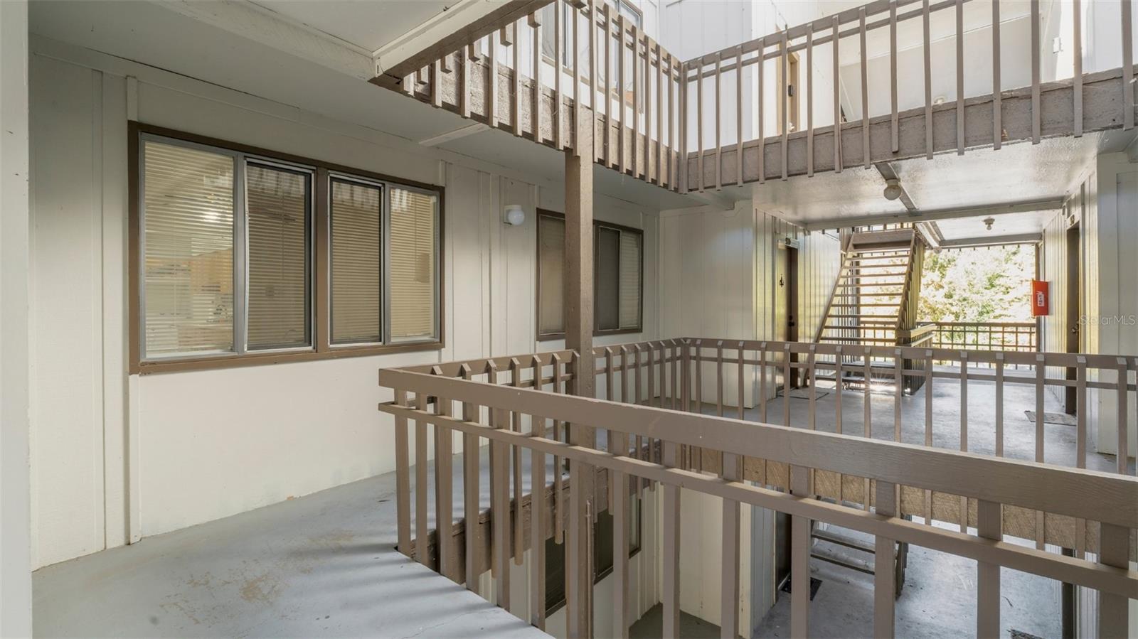 6519 W NEWBERRY RD #912