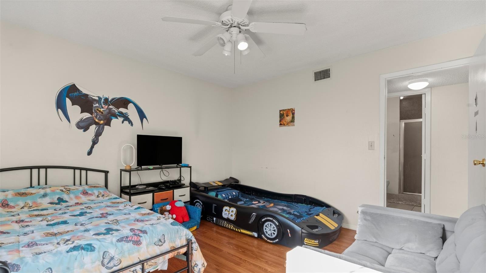 6519 W NEWBERRY RD #912