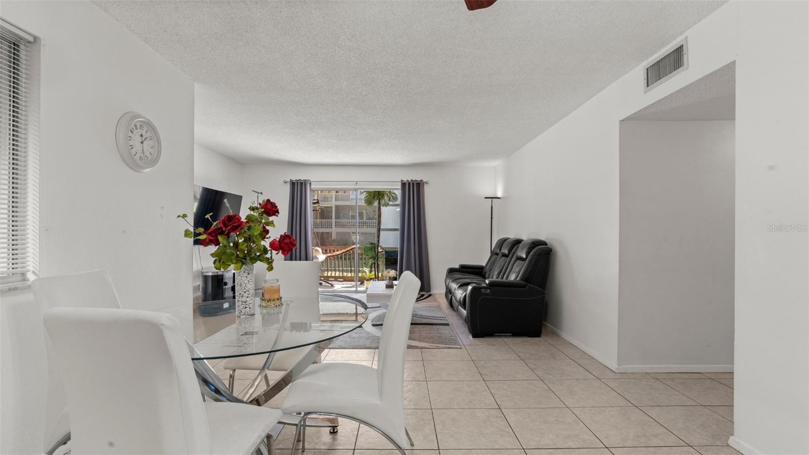 6519 W NEWBERRY RD #912