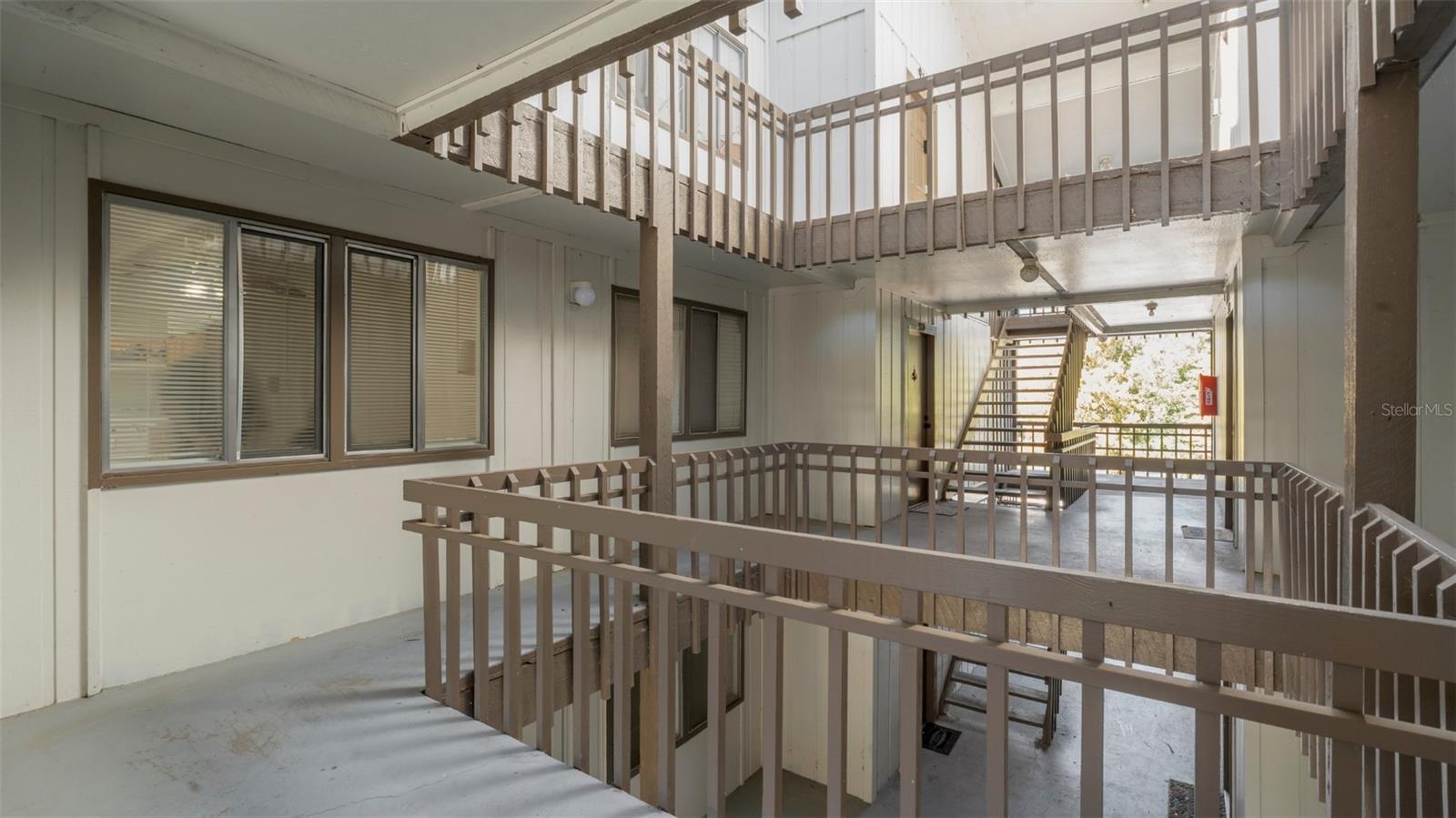 6519 W NEWBERRY RD #912