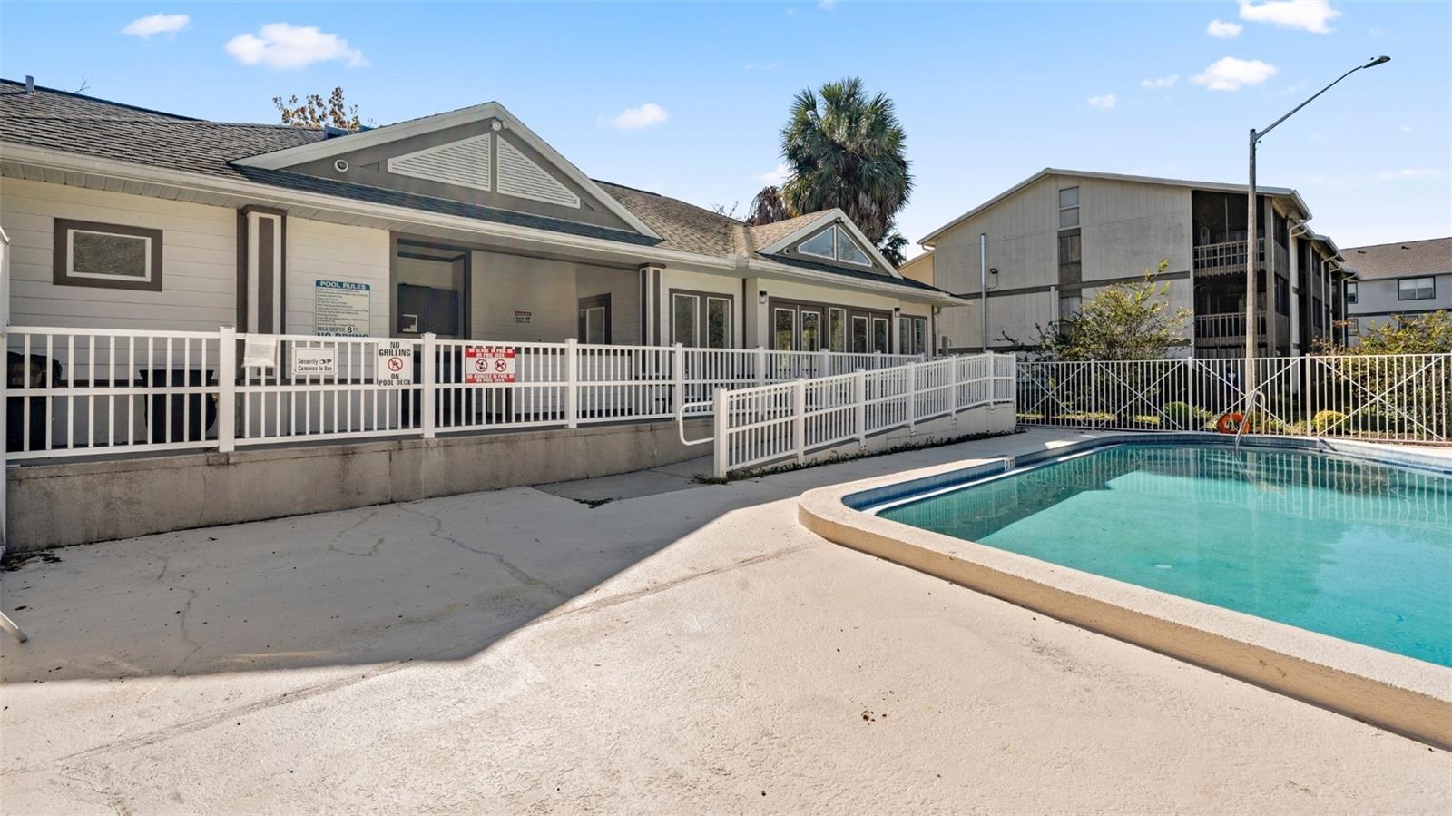 6519 W NEWBERRY RD #912