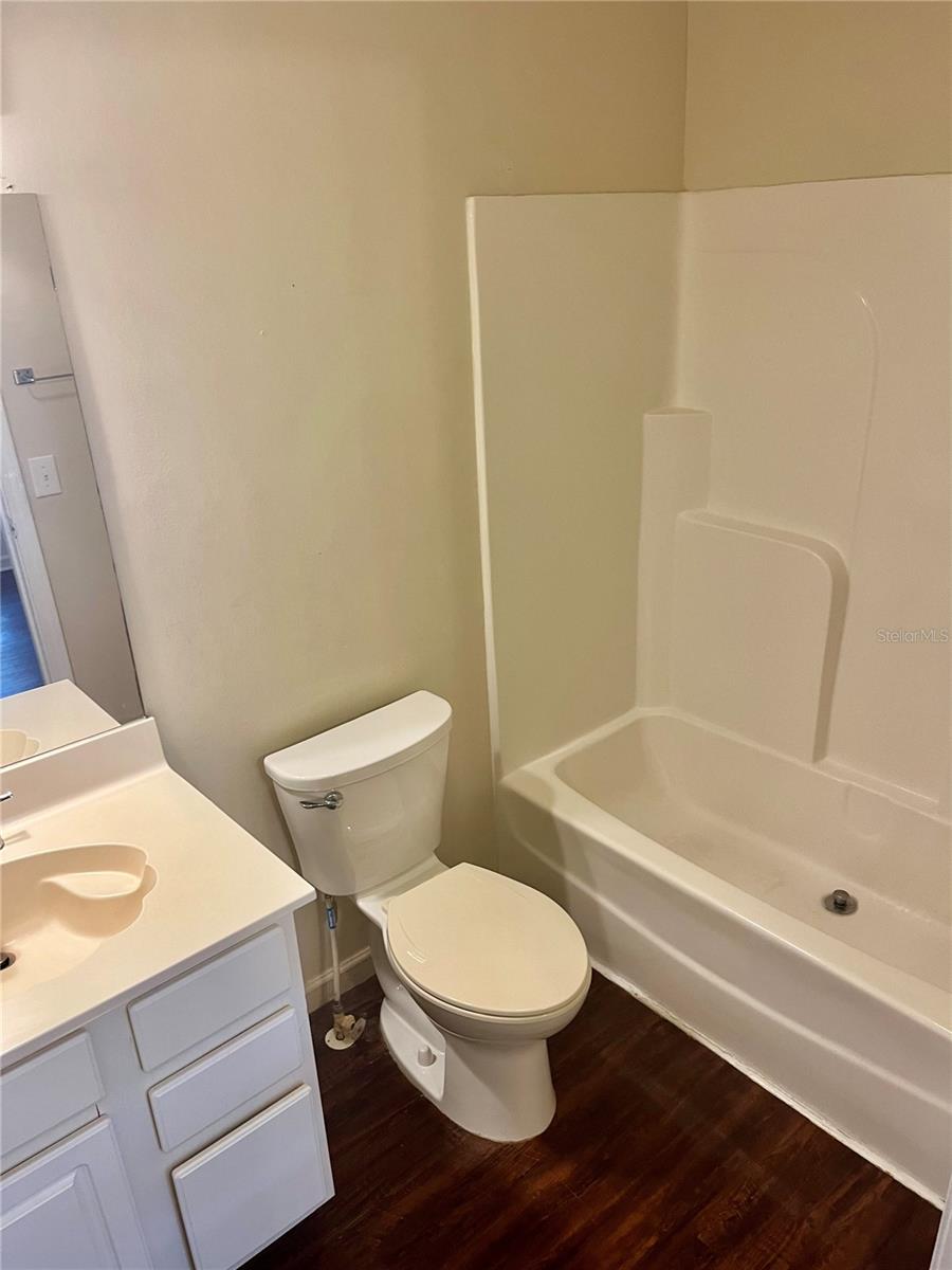 2905 SW ARCHER RD #T4028