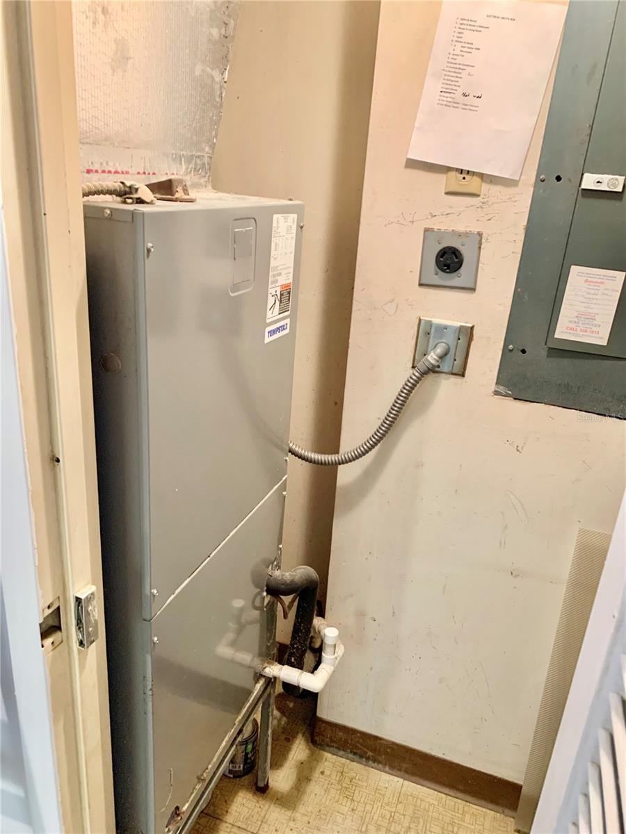 1719 NW 23RD AVE #PH-A