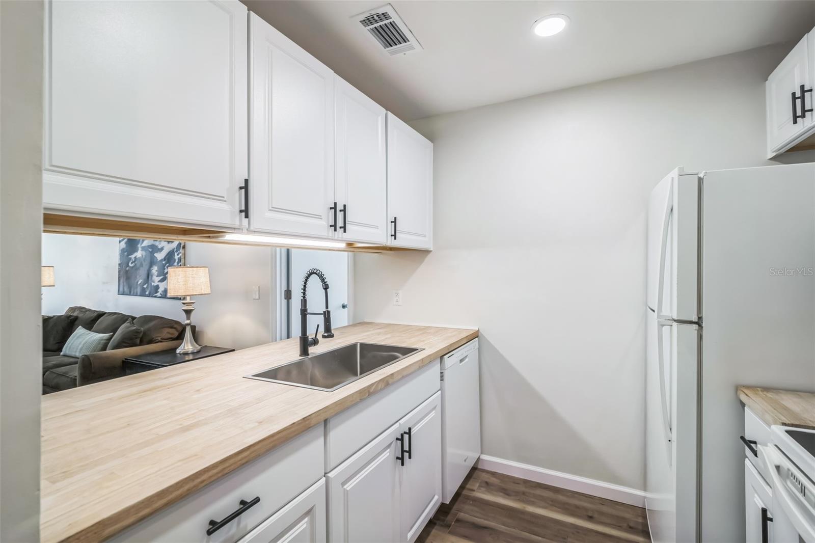 3800 SW 20TH AVE #112