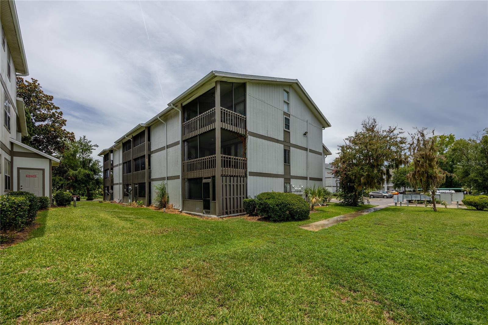 6519 W NEWBERRY RD #207