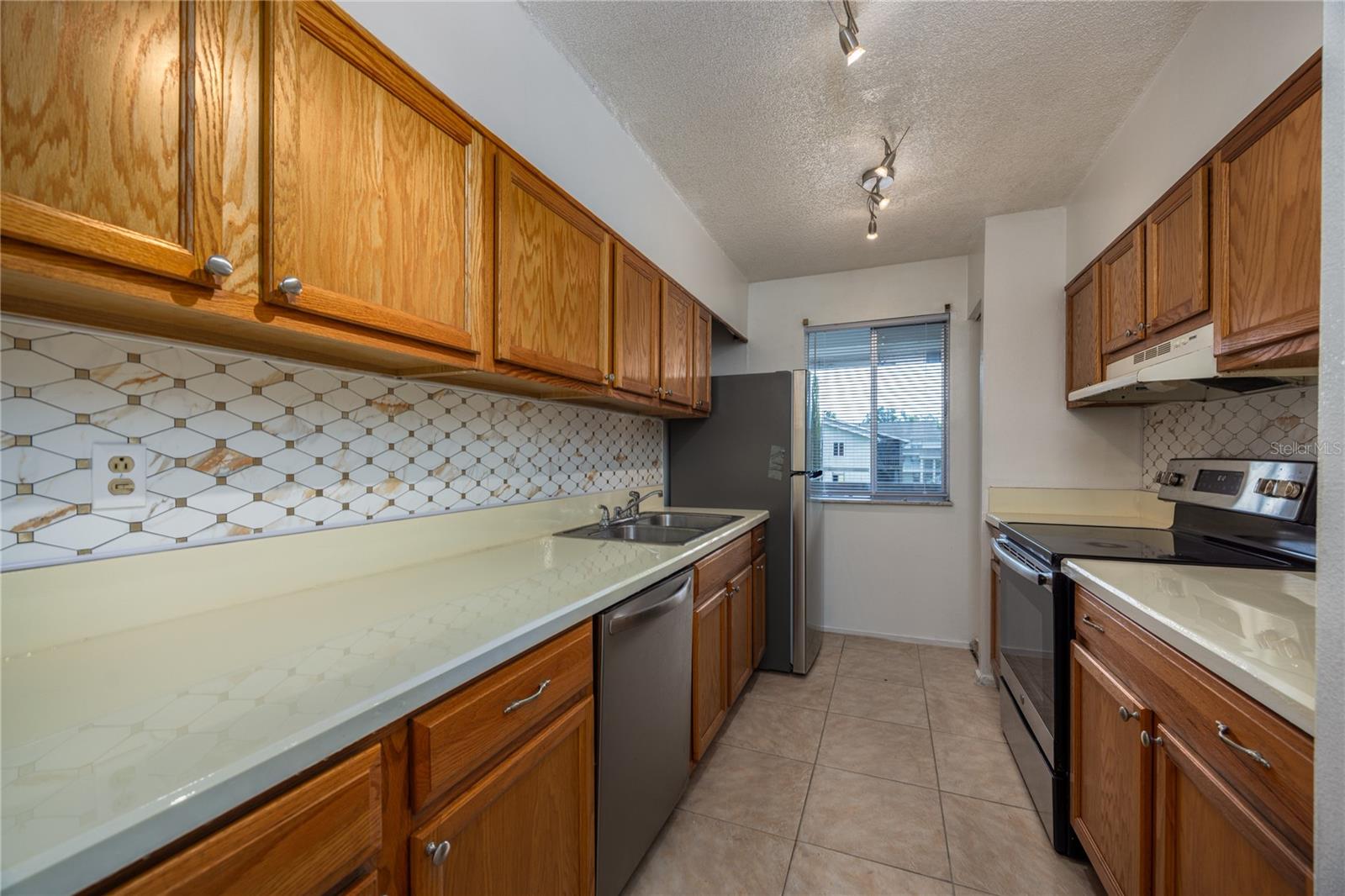 6519 W NEWBERRY RD #210