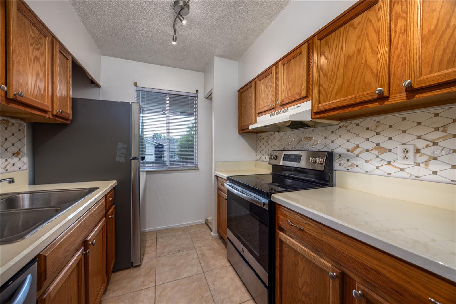 6519 W NEWBERRY RD #210