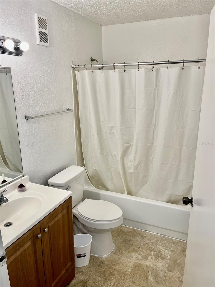 3705 SW 27TH ST #1112