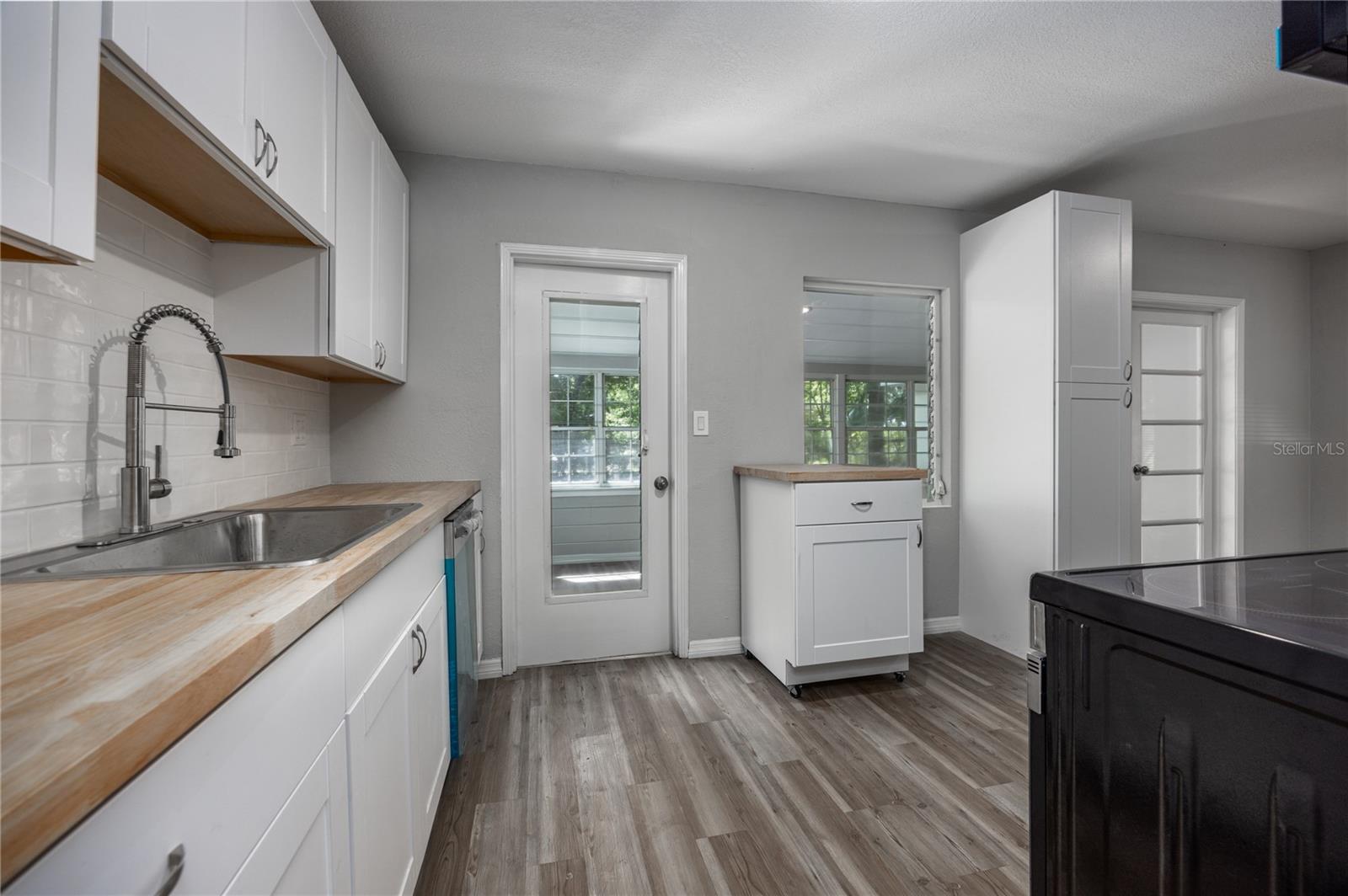 640 NW 36TH TER