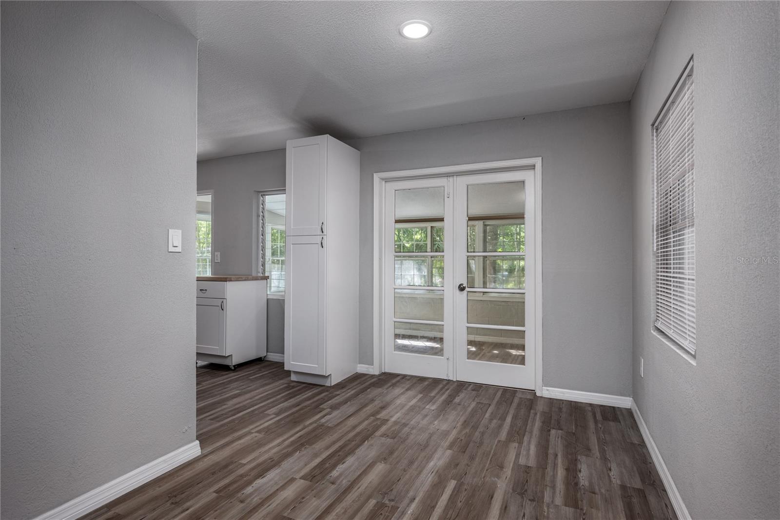 640 NW 36TH TER