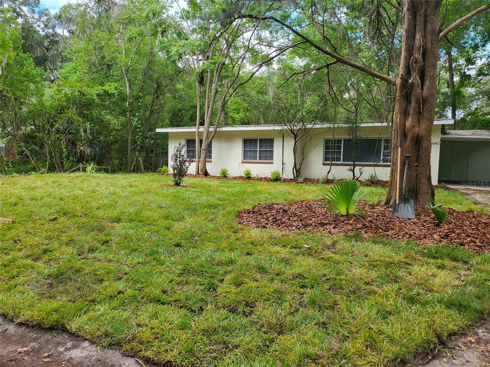 640 NW 36TH TER