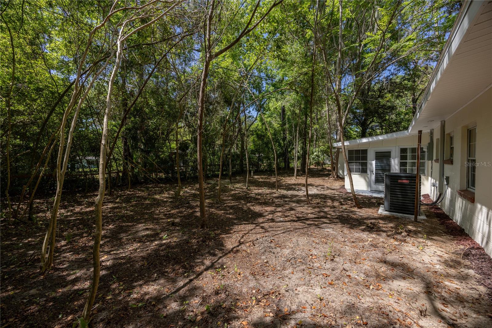 640 NW 36TH TER