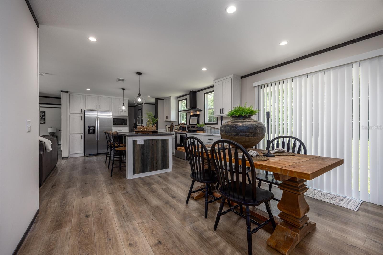 549 SW HAWAII TER
